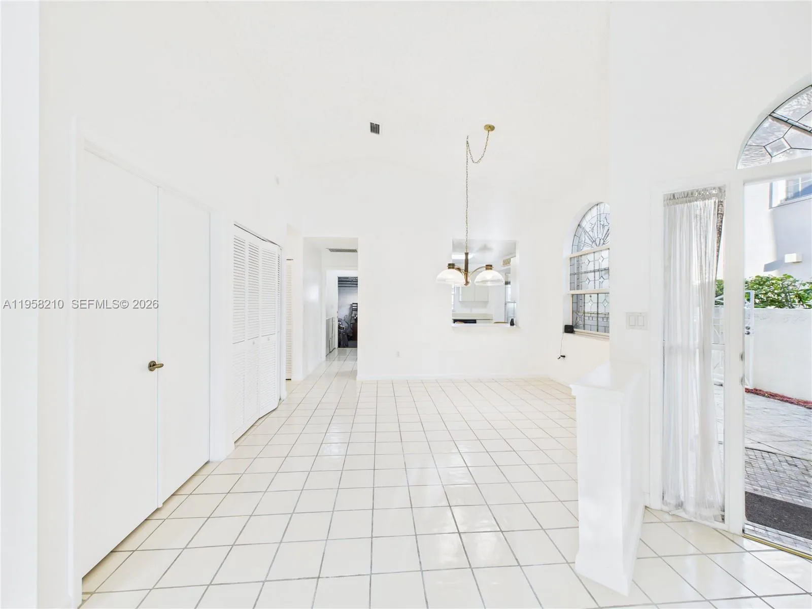 1251 E Wilshire Cir E, Pembroke Pines, Florida 330, Pembroke Pines, Florida 33027, 3 Bedrooms Bedrooms, ,2 BathroomsBathrooms,Residential,For Sale,1251 E Wilshire Cir E, Pembroke Pines, Florida 330,A11958210