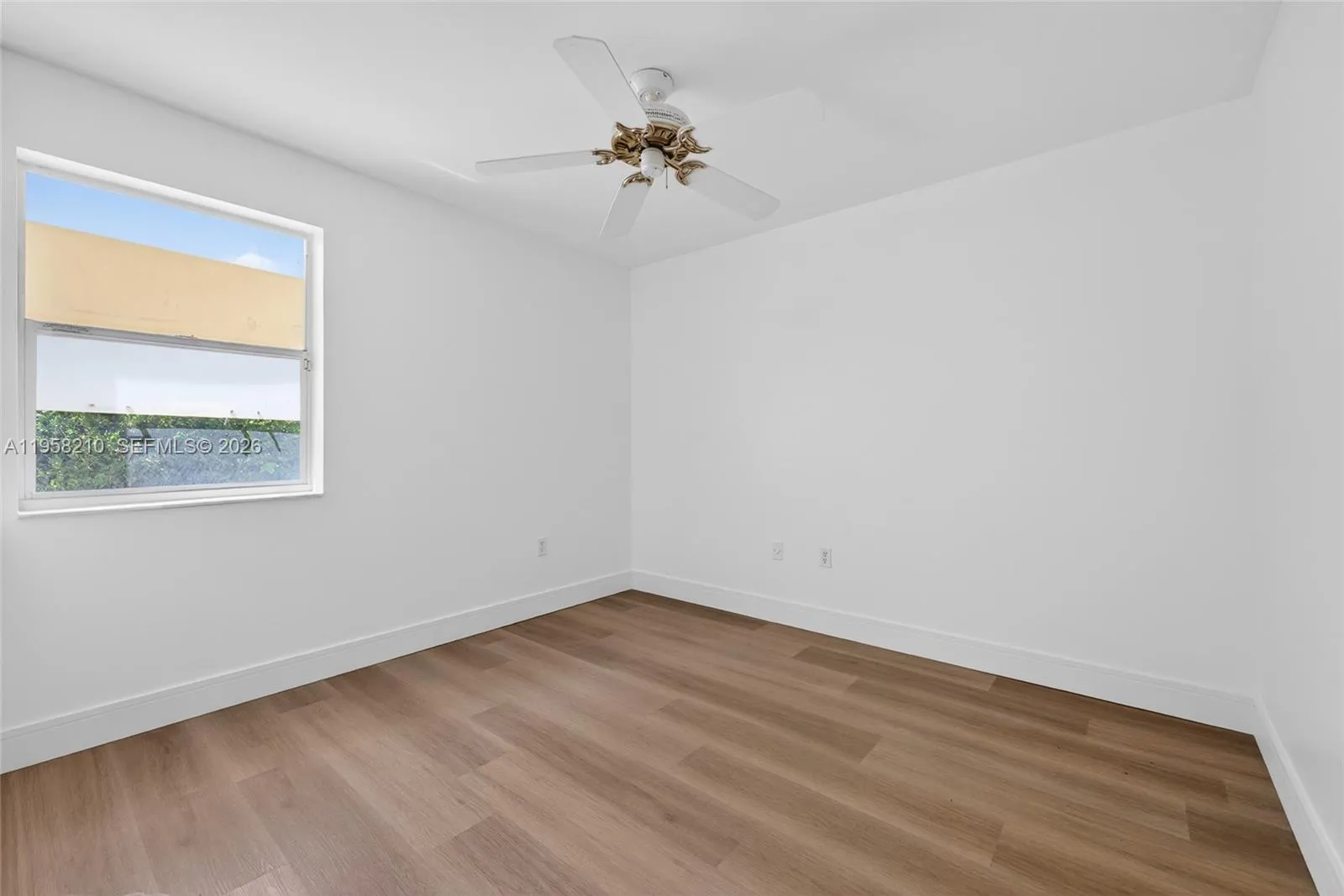 1251 E Wilshire Cir E, Pembroke Pines, Florida 330, Pembroke Pines, Florida 33027, 3 Bedrooms Bedrooms, ,2 BathroomsBathrooms,Residential,For Sale,1251 E Wilshire Cir E, Pembroke Pines, Florida 330,A11958210