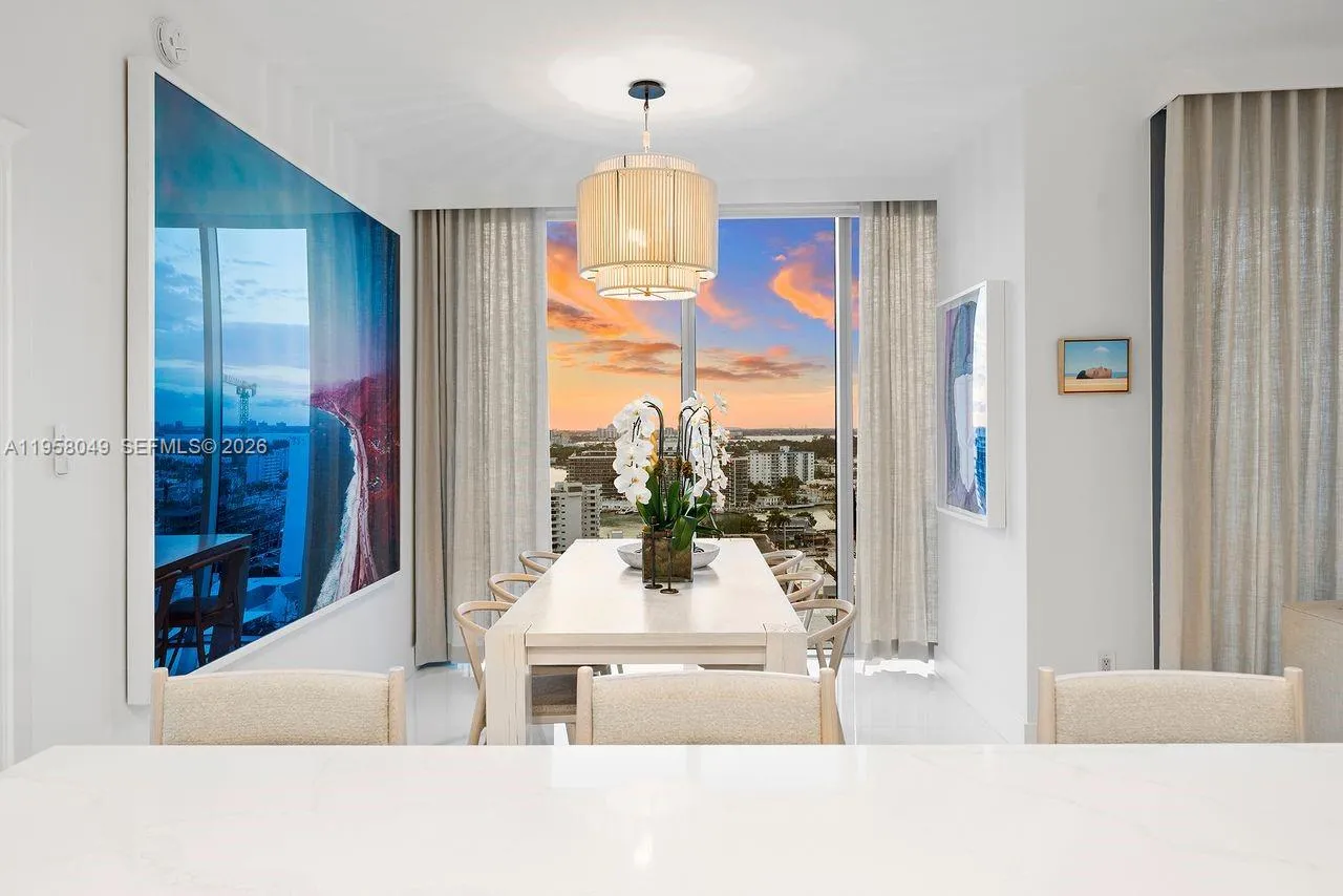 6899 Collins Ave 1810, Miami Beach, Florida 33141, Miami Beach, Florida 33141, 2 Bedrooms Bedrooms, ,2 BathroomsBathrooms,Residential Lease,For Rent,6899 Collins Ave 1810, Miami Beach, Florida 33141,A11958049