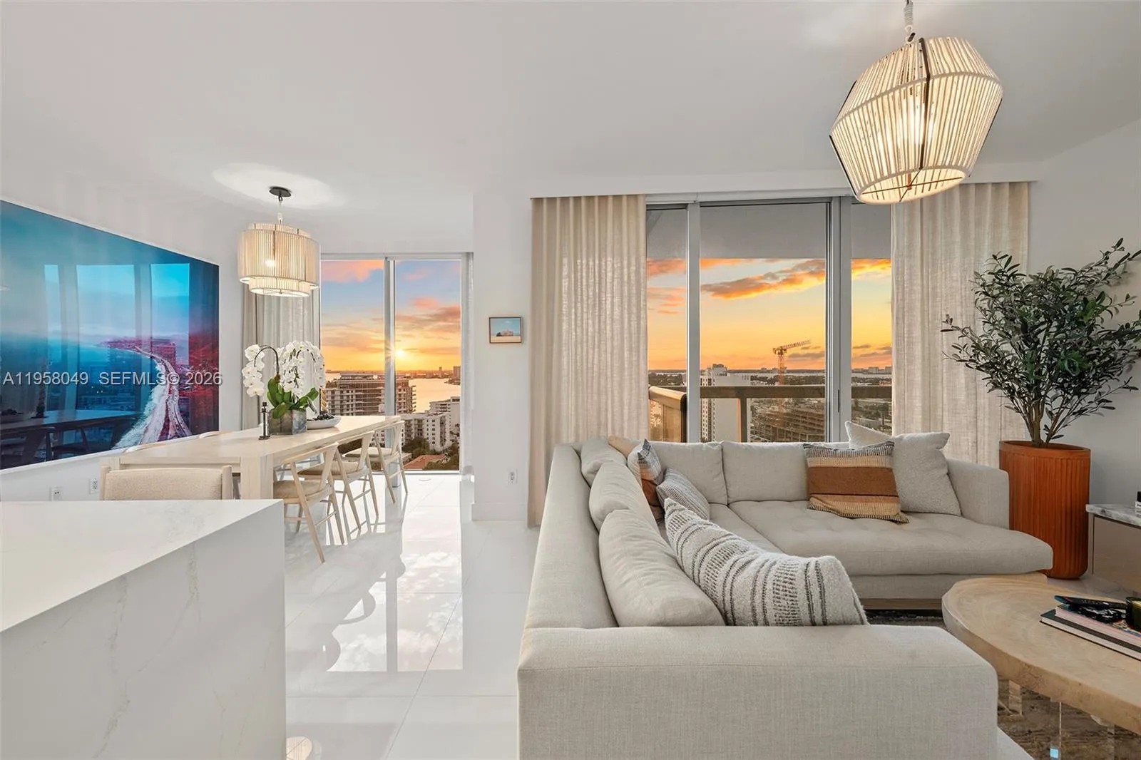 6899 Collins Ave 1810, Miami Beach, Florida 33141, Miami Beach, Florida 33141, 2 Bedrooms Bedrooms, ,2 BathroomsBathrooms,Residential Lease,For Rent,6899 Collins Ave 1810, Miami Beach, Florida 33141,A11958049