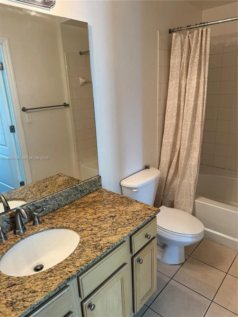 6001 Sw 70th St 301, South Miami, Florida 33143, South Miami, Florida 33143, 2 Bedrooms Bedrooms, ,2 BathroomsBathrooms,Residential,For Sale,6001 Sw 70th St 301, South Miami, Florida 33143,A11958396