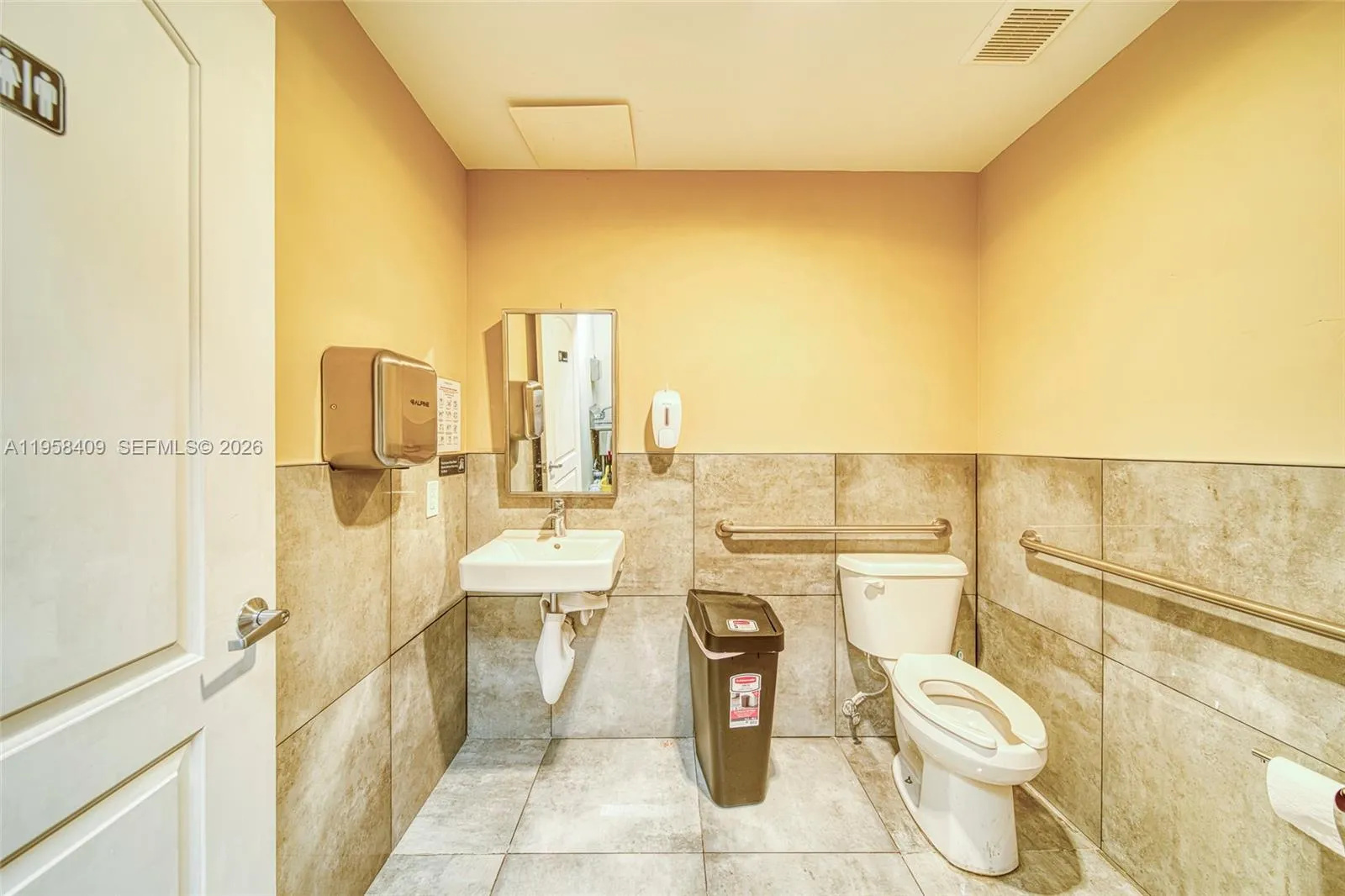 Boba Tea Restaurant For Sale In Flagler Street, Mi, Miami, Florida 33174, ,Business Opportunity,For Sale,Boba Tea Restaurant For Sale In Flagler Street, Mi,A11958409