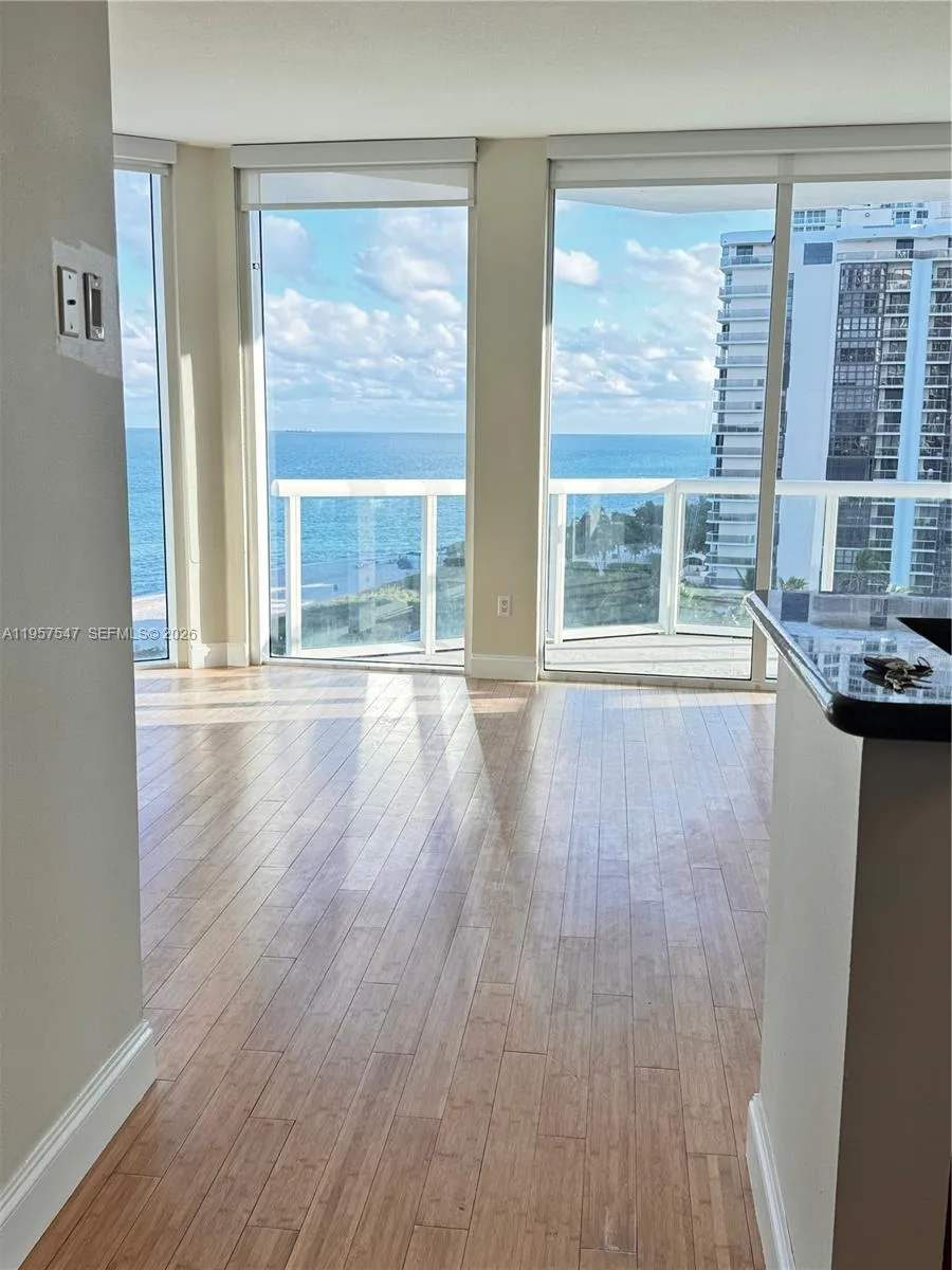 6515 Collins Ave 905, Miami Beach, Florida 33141, Miami Beach, Florida 33141, 1 Bedroom Bedrooms, ,1 BathroomBathrooms,Residential,For Sale,6515 Collins Ave 905, Miami Beach, Florida 33141,A11957547