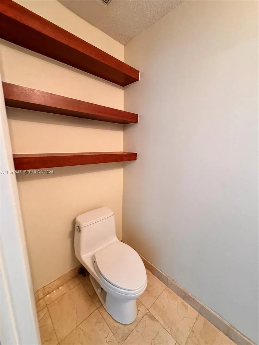 6515 Collins Ave 905, Miami Beach, Florida 33141, Miami Beach, Florida 33141, 1 Bedroom Bedrooms, ,1 BathroomBathrooms,Residential,For Sale,6515 Collins Ave 905, Miami Beach, Florida 33141,A11957547