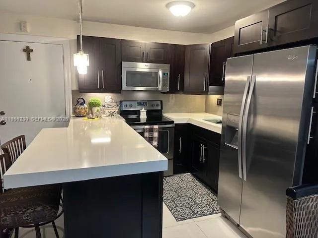 7230 Fairway Dr F7, Miami Lakes, Florida 33014, Miami Lakes, Florida 33014, 1 Bedroom Bedrooms, ,1 BathroomBathrooms,Residential Lease,For Rent,7230 Fairway Dr F7, Miami Lakes, Florida 33014,A11955230