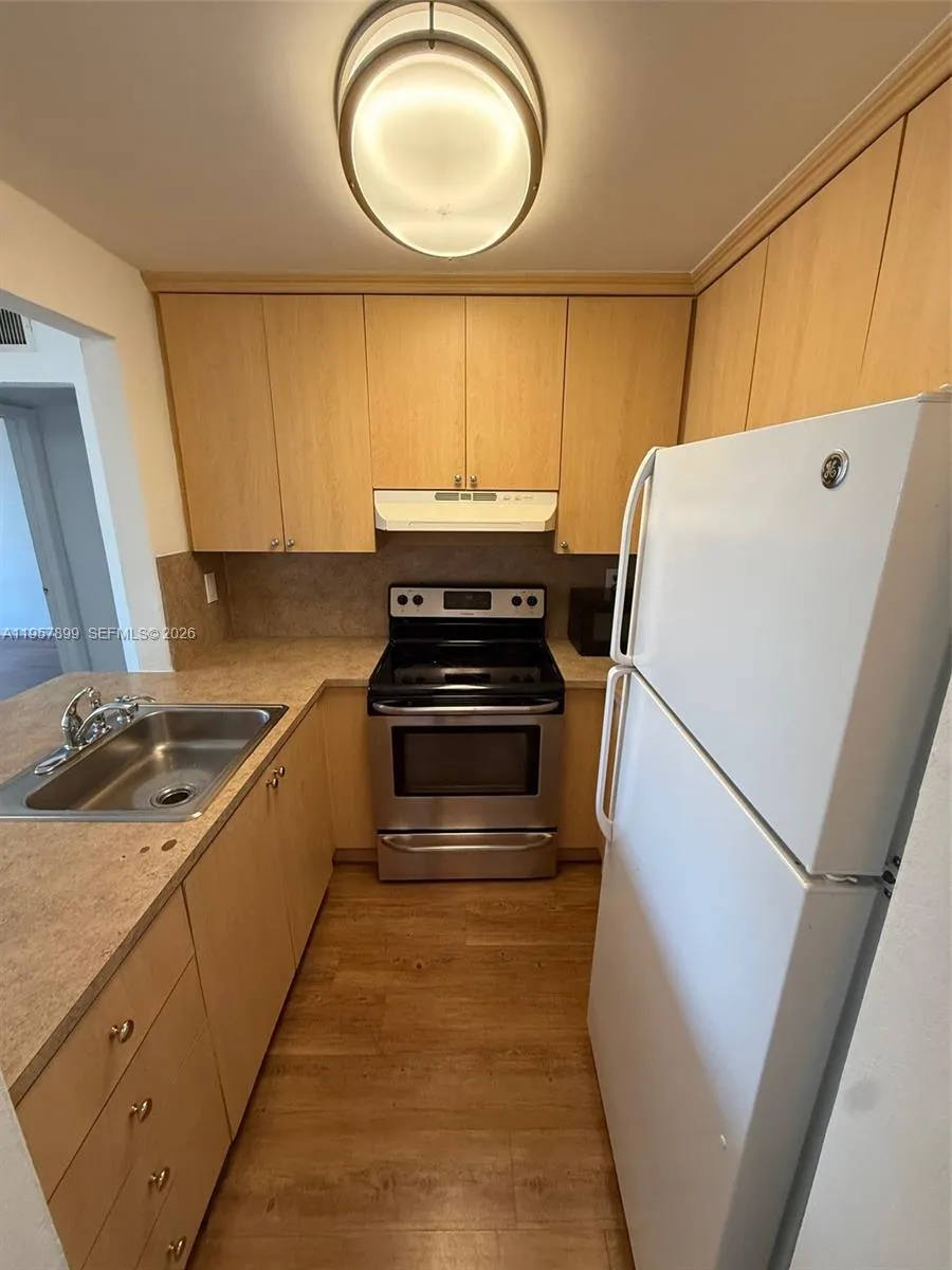 2500 Sw 6th St 503, Miami, Florida 33135, Miami, Florida 33135, 1 Bedroom Bedrooms, ,1 BathroomBathrooms,Residential Lease,For Rent,2500 Sw 6th St 503, Miami, Florida 33135,A11957899