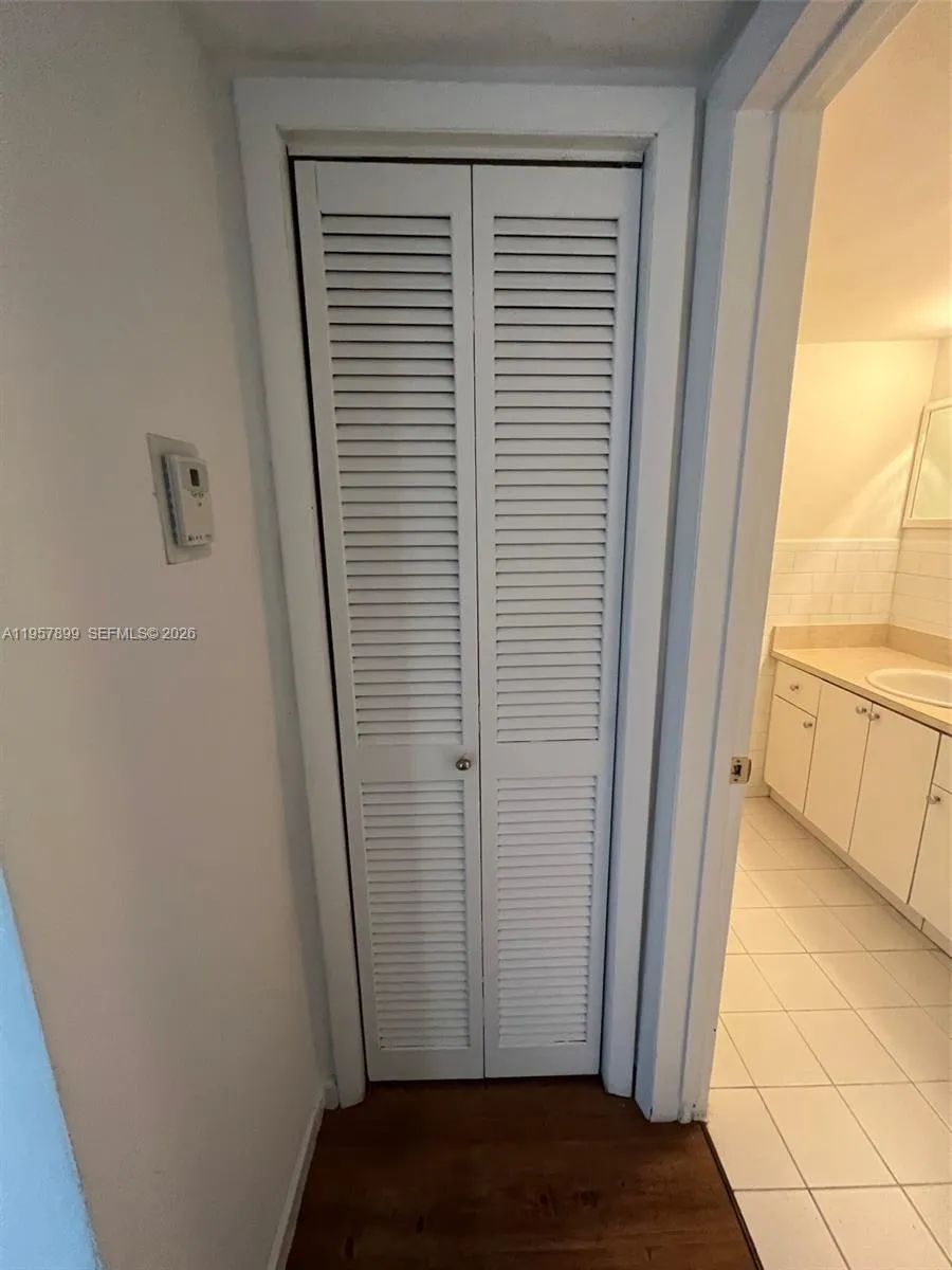 2500 Sw 6th St 503, Miami, Florida 33135, Miami, Florida 33135, 1 Bedroom Bedrooms, ,1 BathroomBathrooms,Residential Lease,For Rent,2500 Sw 6th St 503, Miami, Florida 33135,A11957899