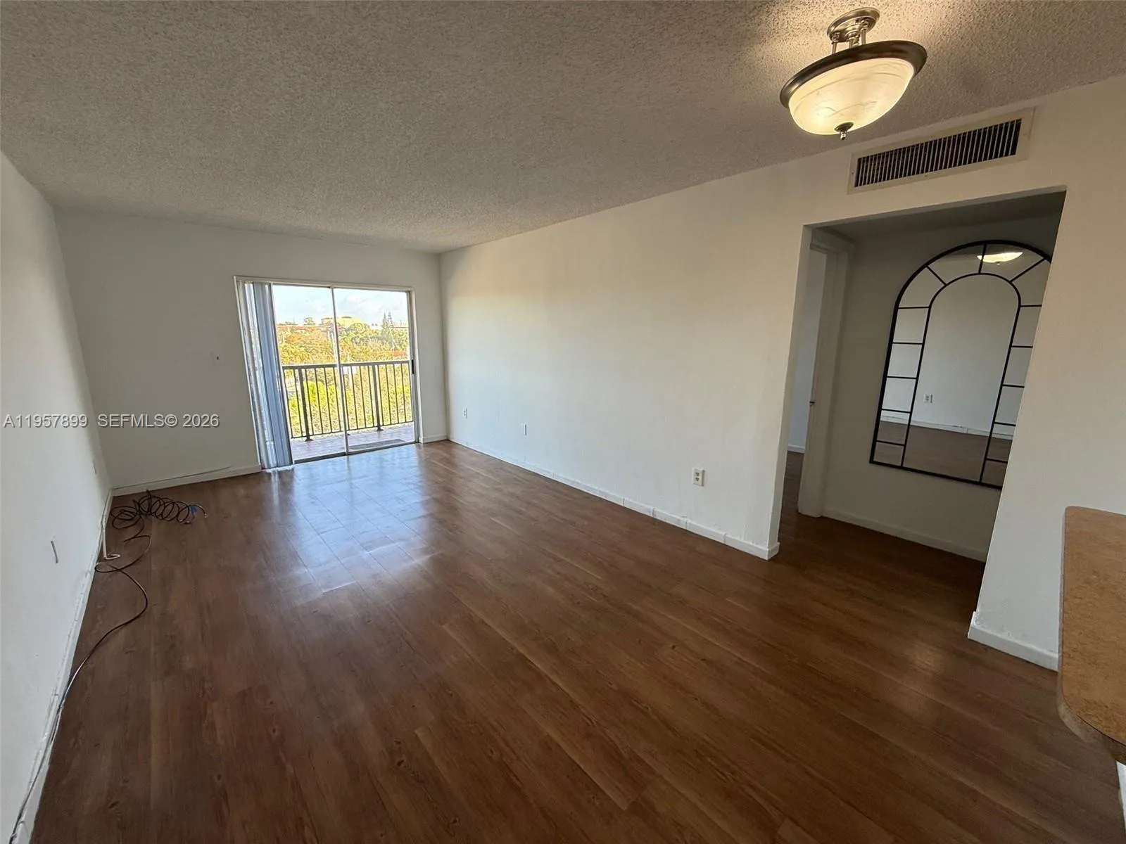 2500 Sw 6th St 503, Miami, Florida 33135, Miami, Florida 33135, 1 Bedroom Bedrooms, ,1 BathroomBathrooms,Residential Lease,For Rent,2500 Sw 6th St 503, Miami, Florida 33135,A11957899