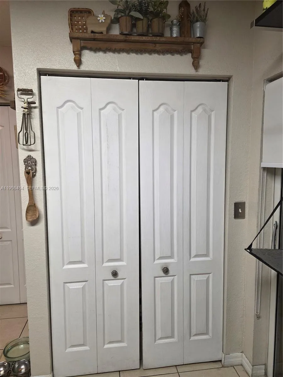 7701 W 36th Ave 3, Hialeah, Florida 33018, Hialeah, Florida 33018, 2 Bedrooms Bedrooms, ,2 BathroomsBathrooms,Residential,For Sale,7701 W 36th Ave 3, Hialeah, Florida 33018,A11958454