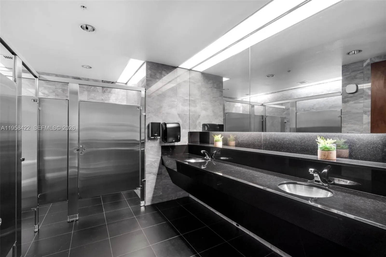 2020 Ponce De Leon Blvd 1007, Coral Gables, Florid, Coral Gables, Florida 33134, ,Commercial Sale,For Sale,2020 Ponce De Leon Blvd 1007, Coral Gables, Florid,A11958422