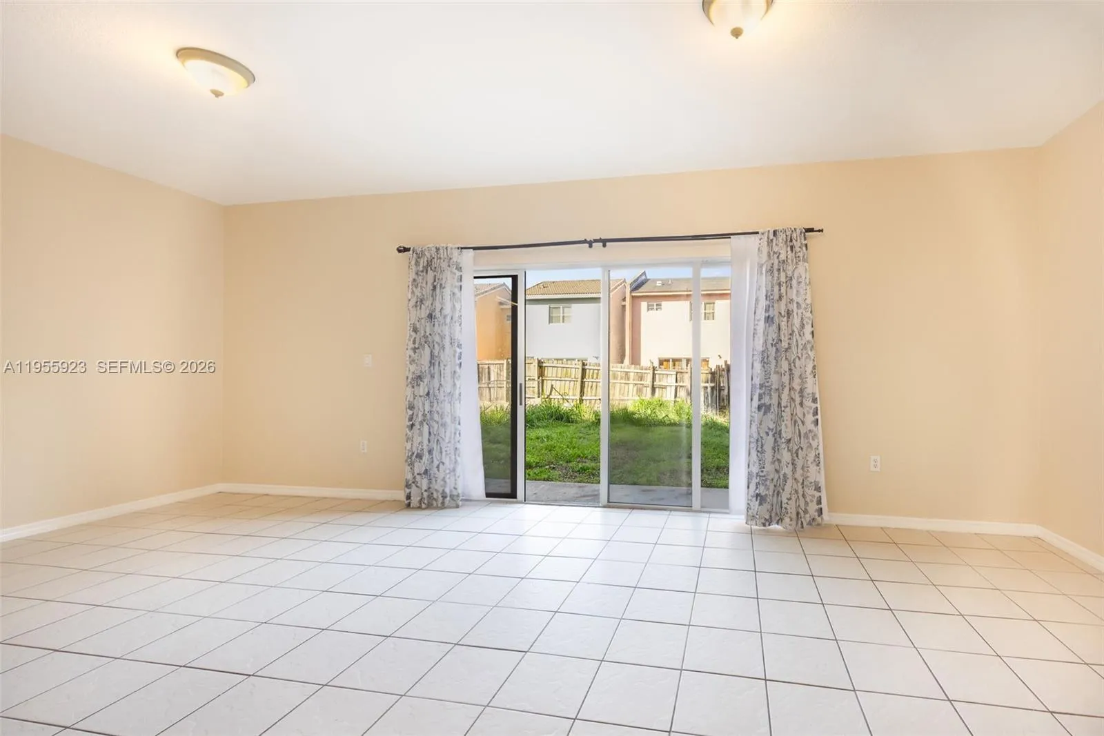 940 Sw 6th Ave, Florida City, Florida 33034, Florida City, Florida 33034, 3 Bedrooms Bedrooms, ,2 BathroomsBathrooms,Residential,For Sale,940 Sw 6th Ave, Florida City, Florida 33034,A11955923