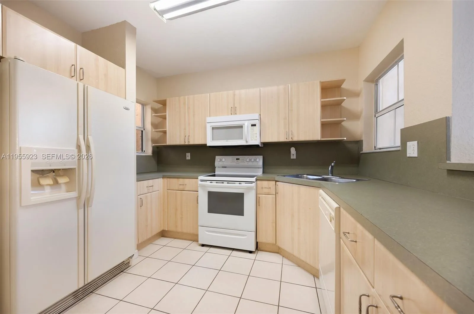 940 Sw 6th Ave, Florida City, Florida 33034, Florida City, Florida 33034, 3 Bedrooms Bedrooms, ,2 BathroomsBathrooms,Residential,For Sale,940 Sw 6th Ave, Florida City, Florida 33034,A11955923