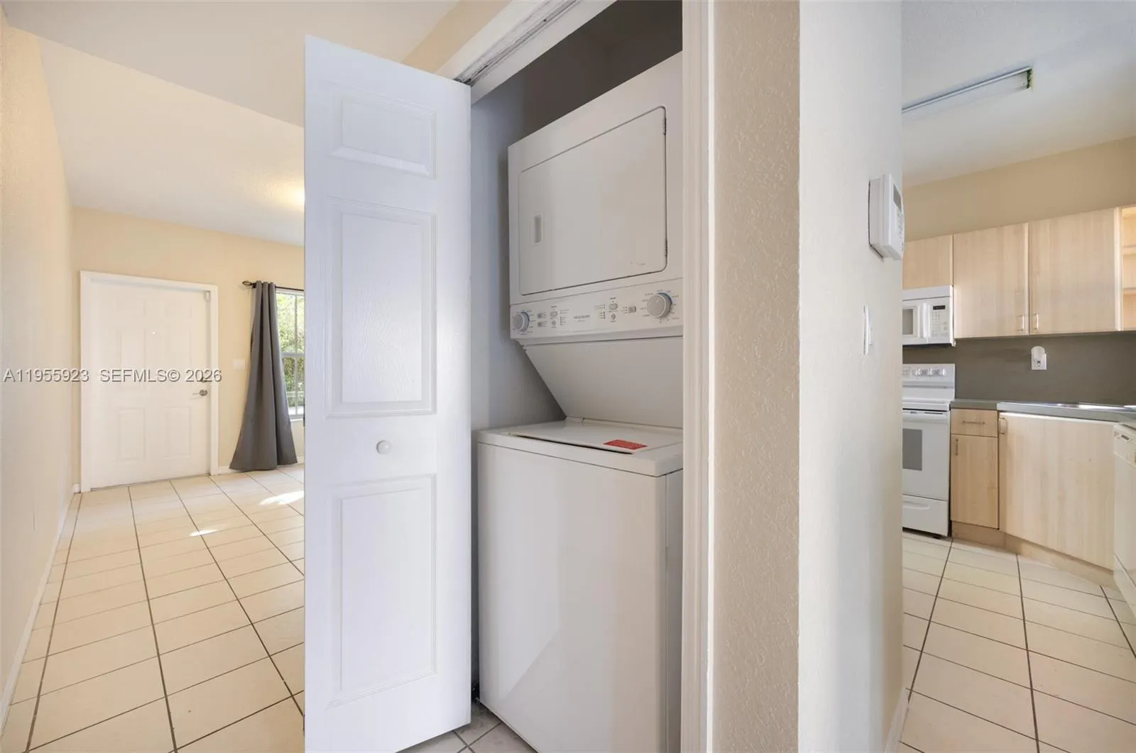 940 Sw 6th Ave, Florida City, Florida 33034, Florida City, Florida 33034, 3 Bedrooms Bedrooms, ,2 BathroomsBathrooms,Residential,For Sale,940 Sw 6th Ave, Florida City, Florida 33034,A11955923