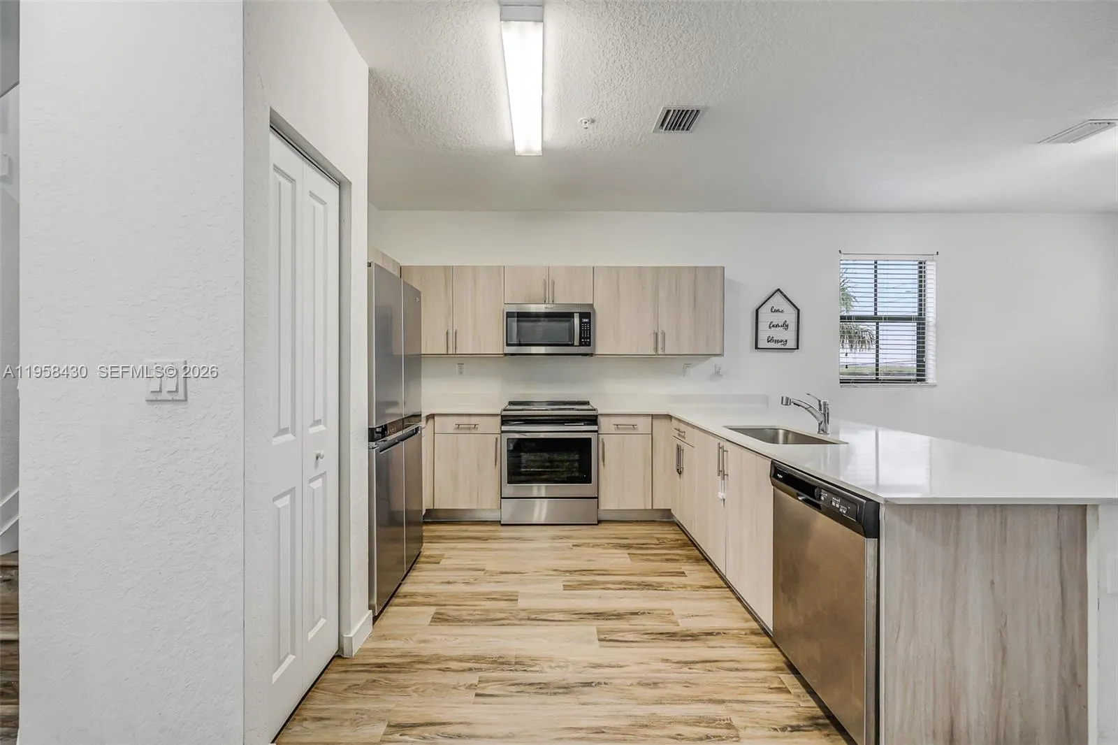 15500 Sw 136th St 202, Miami, Florida 33196, Miami, Florida 33196, 3 Bedrooms Bedrooms, ,2 BathroomsBathrooms,Residential,For Sale,15500 Sw 136th St 202, Miami, Florida 33196,A11958430