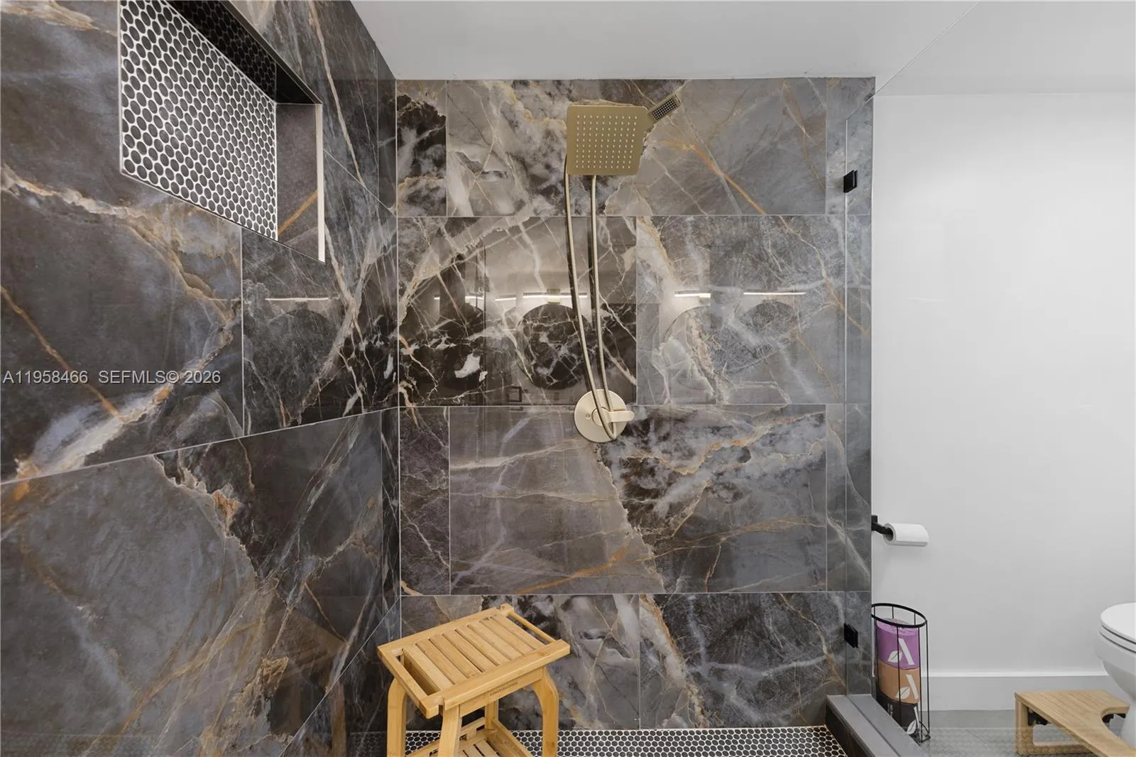 1000 Quayside Ter 506, Miami, Florida 33138, Miami, Florida 33138, 2 Bedrooms Bedrooms, ,2 BathroomsBathrooms,Residential,For Sale,1000 Quayside Ter 506, Miami, Florida 33138,A11958466