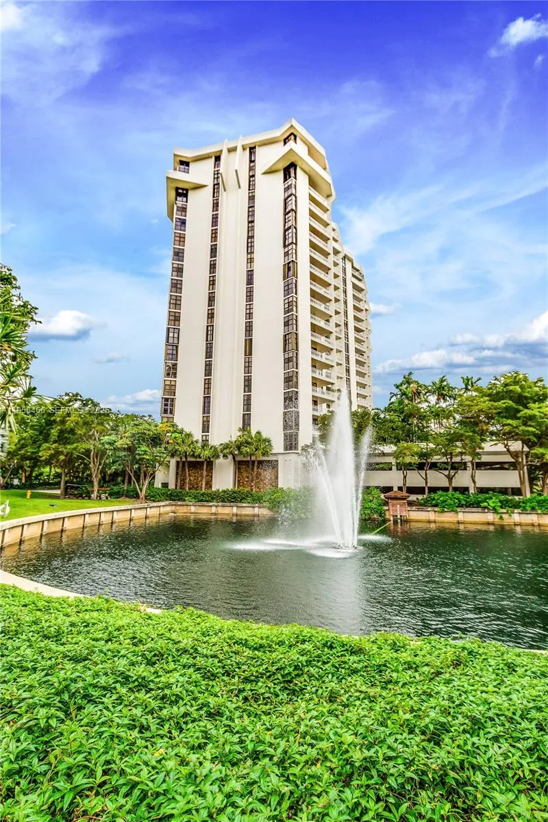 1000 Quayside Ter 506, Miami, Florida 33138, Miami, Florida 33138, 2 Bedrooms Bedrooms, ,2 BathroomsBathrooms,Residential,For Sale,1000 Quayside Ter 506, Miami, Florida 33138,A11958466