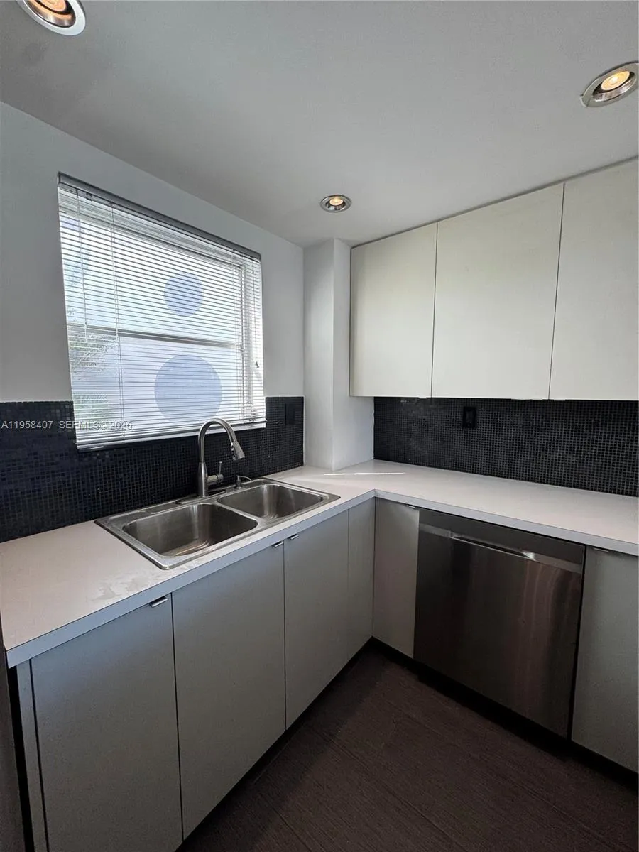 3301 Ne 5th Ave 303, Miami, Florida 33137, Miami, Florida 33137, 1 Bedroom Bedrooms, ,1 BathroomBathrooms,Residential Lease,For Rent,3301 Ne 5th Ave 303, Miami, Florida 33137,A11958407