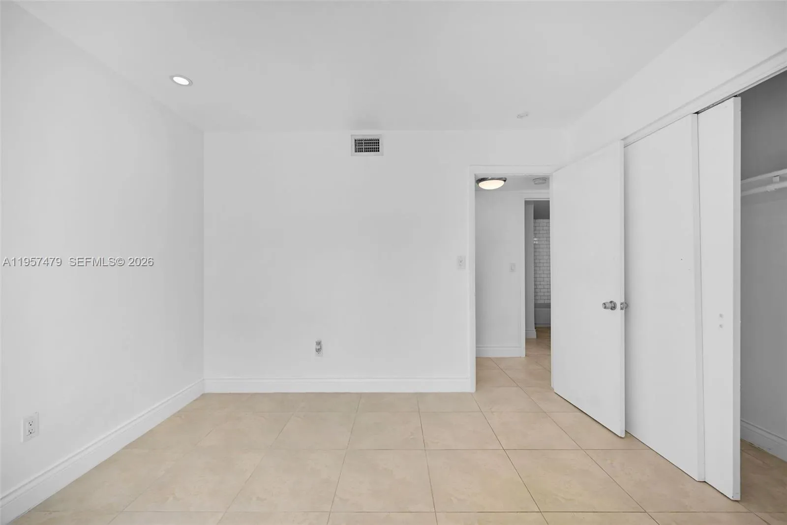 7483 Sw 82nd St A101, Miami, Florida 33143, Miami, Florida 33143, 3 Bedrooms Bedrooms, ,2 BathroomsBathrooms,Residential,For Sale,7483 Sw 82nd St A101, Miami, Florida 33143,A11957479