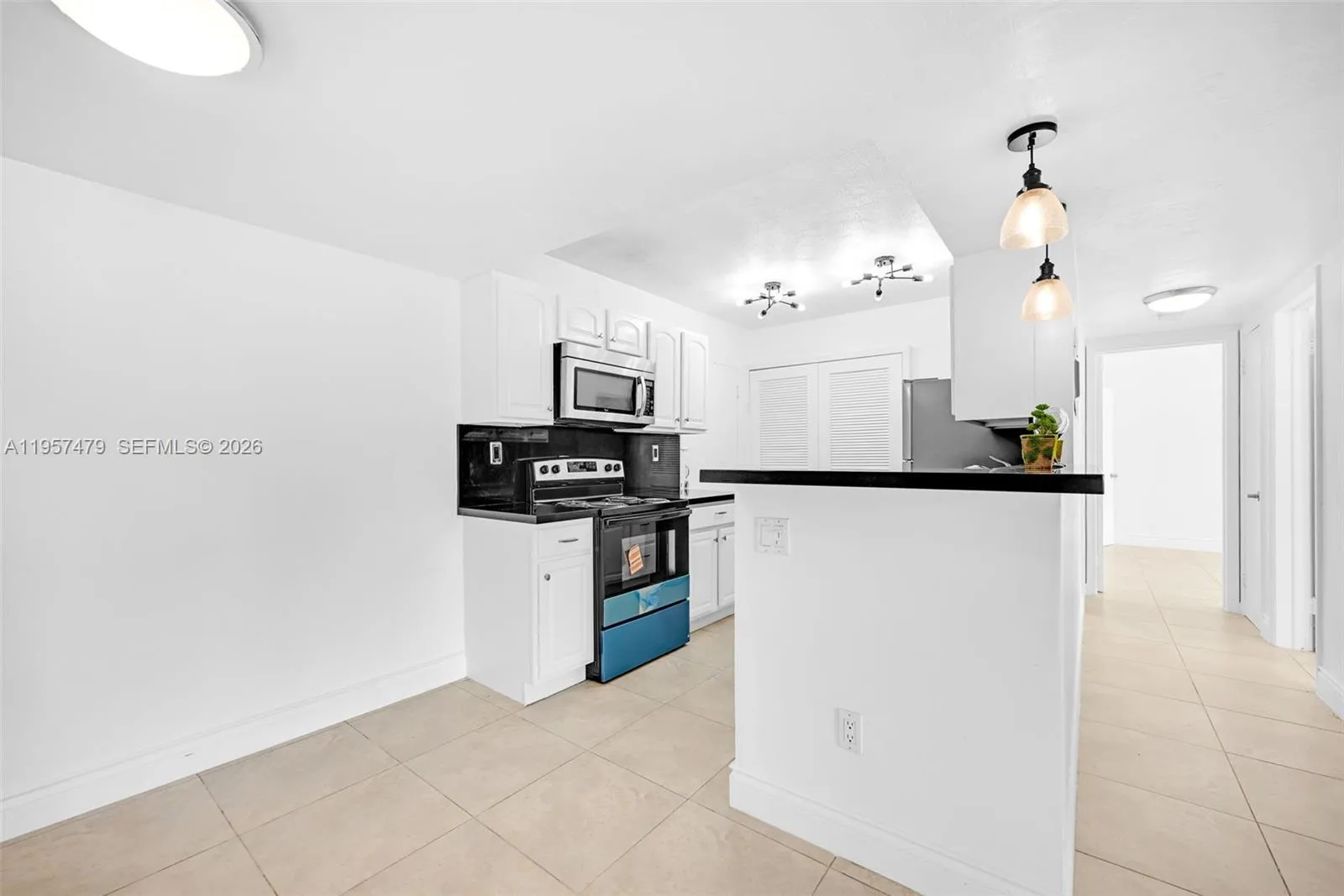 7483 Sw 82nd St A101, Miami, Florida 33143, Miami, Florida 33143, 3 Bedrooms Bedrooms, ,2 BathroomsBathrooms,Residential,For Sale,7483 Sw 82nd St A101, Miami, Florida 33143,A11957479