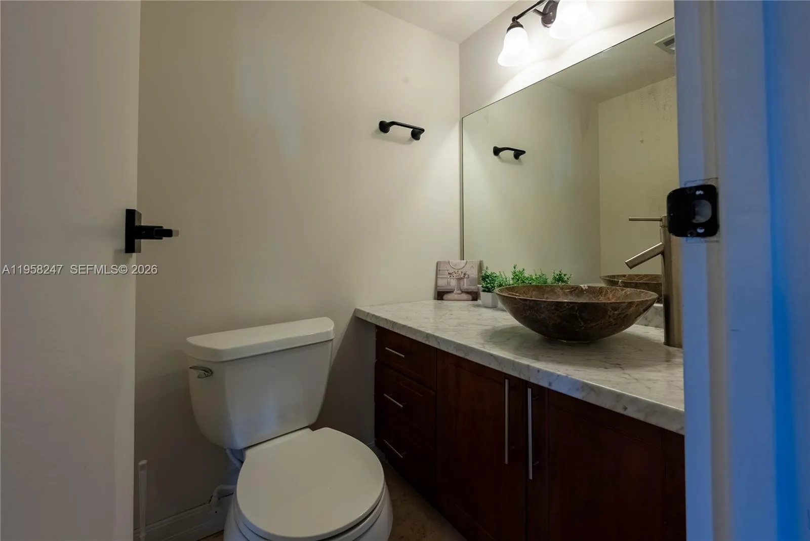 3675 N Country Club Dr 201, Aventura, Florida 3318, Aventura, Florida 33180, 2 Bedrooms Bedrooms, ,1 BathroomBathrooms,Residential Lease,For Rent,3675 N Country Club Dr 201, Aventura, Florida 3318,A11958247