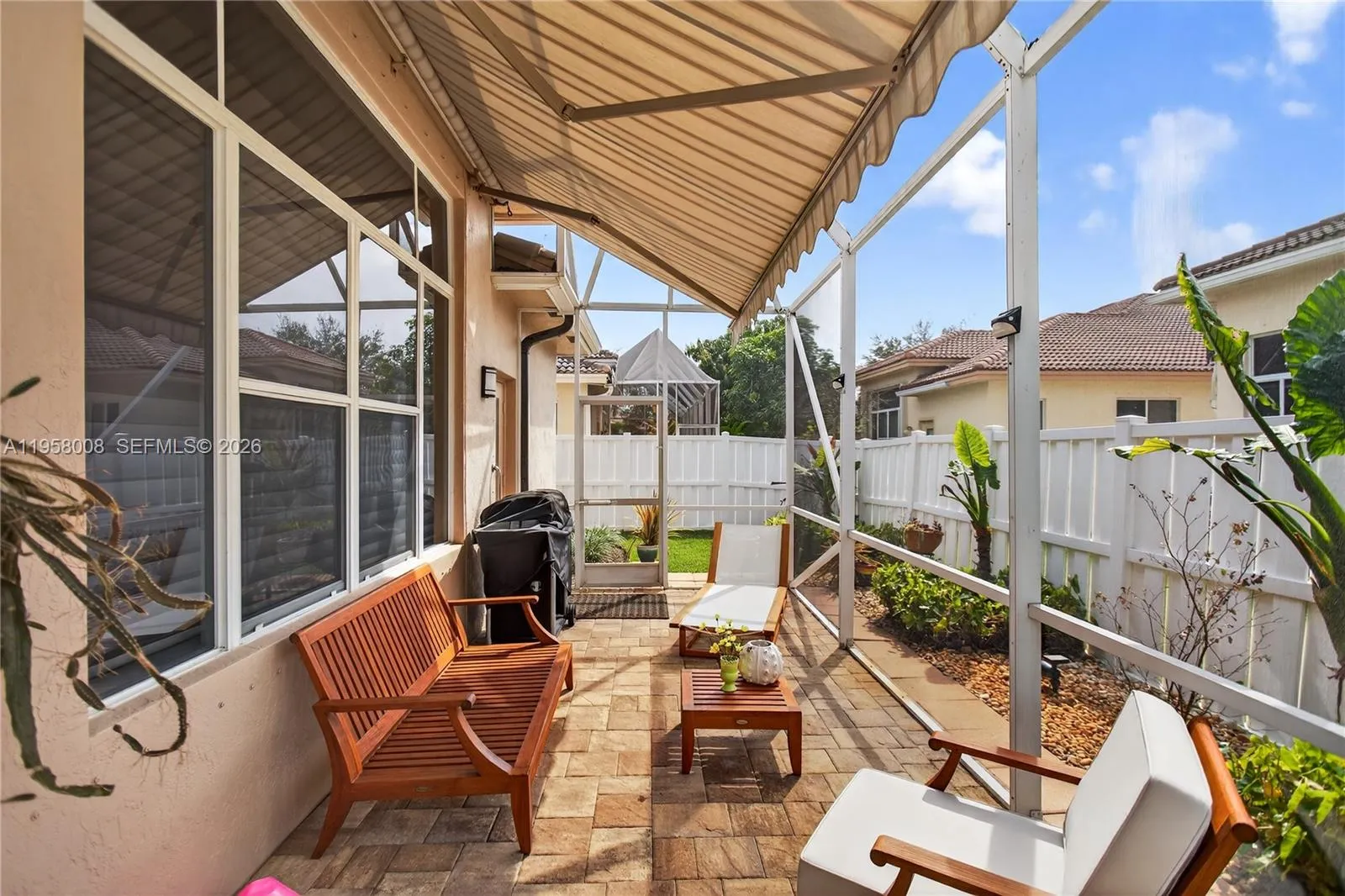 6353 Sw 191st Ave, Pembroke Pines, Florida 33332, Pembroke Pines, Florida 33332, 5 Bedrooms Bedrooms, ,3 BathroomsBathrooms,Residential,For Sale,6353 Sw 191st Ave, Pembroke Pines, Florida 33332,A11958008