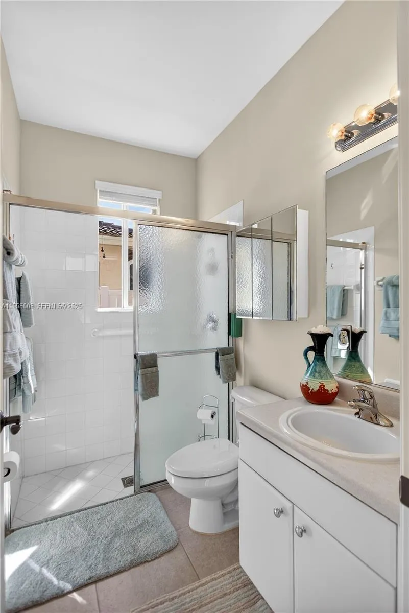 6353 Sw 191st Ave, Pembroke Pines, Florida 33332, Pembroke Pines, Florida 33332, 5 Bedrooms Bedrooms, ,3 BathroomsBathrooms,Residential,For Sale,6353 Sw 191st Ave, Pembroke Pines, Florida 33332,A11958008