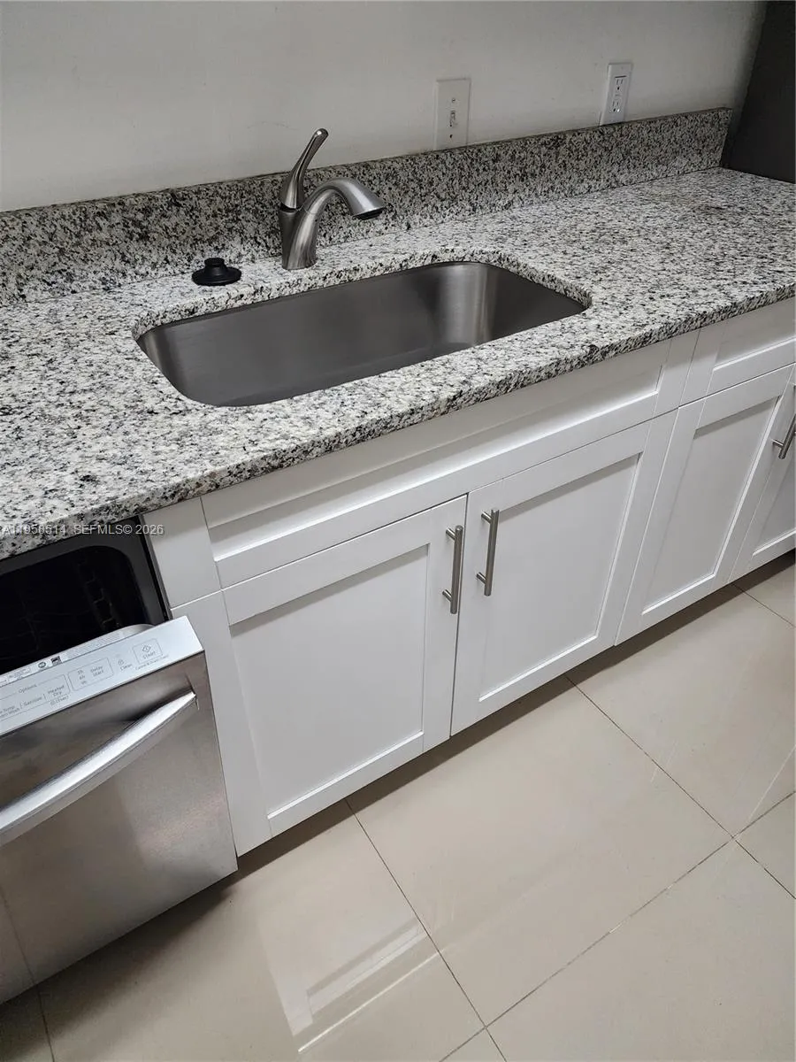 4321 W Mcnab Rd 10, Pompano Beach, Florida 33069, Pompano Beach, Florida 33069, 1 Bedroom Bedrooms, ,1 BathroomBathrooms,Residential Lease,For Rent,4321 W Mcnab Rd 10, Pompano Beach, Florida 33069,A11958514