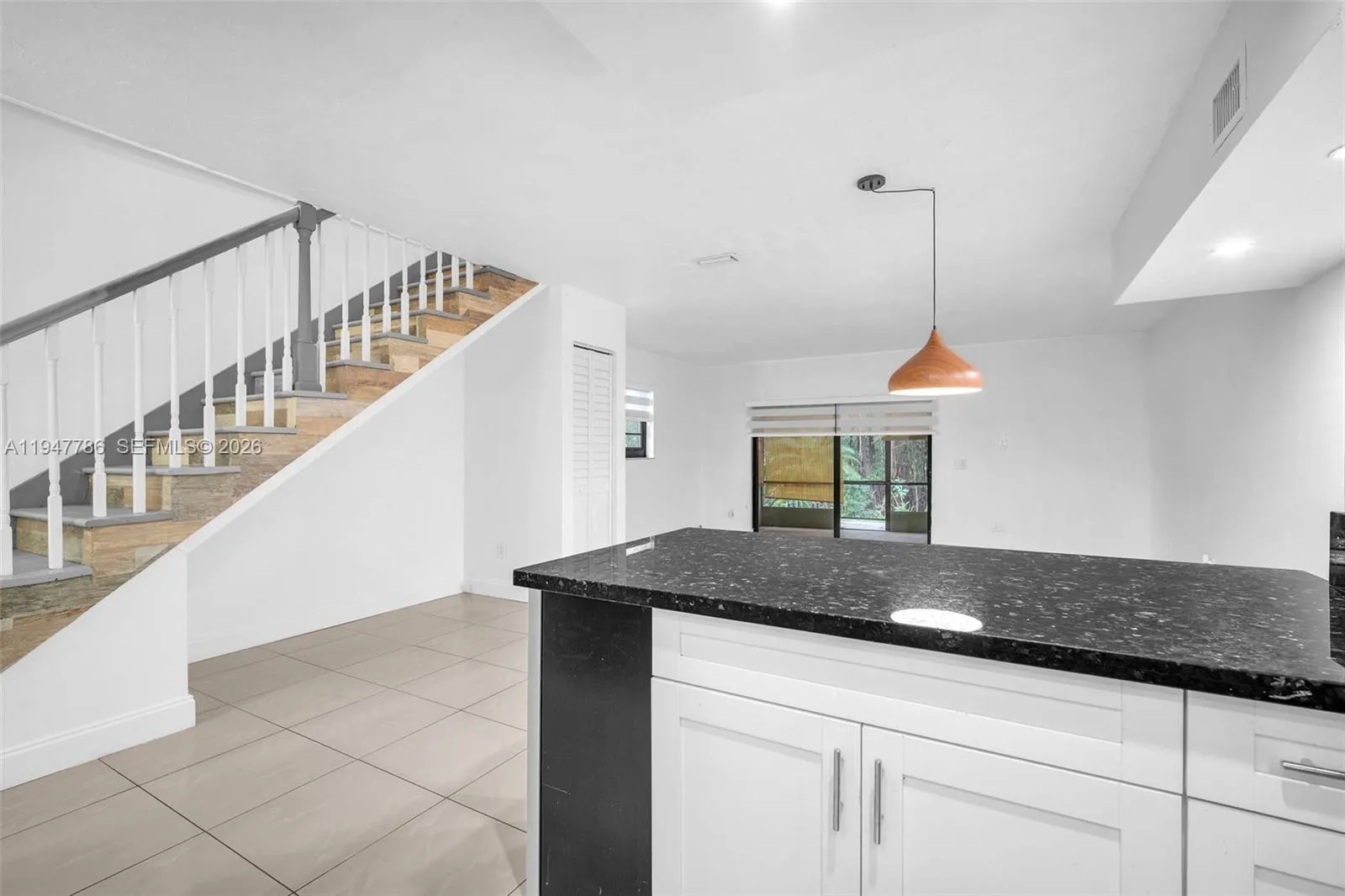 Hollywood, Florida 33020, Hollywood, Florida 33020, 2 Bedrooms Bedrooms, ,1 BathroomBathrooms,Residential,For Sale, Hollywood, Florida 33020,A11947786