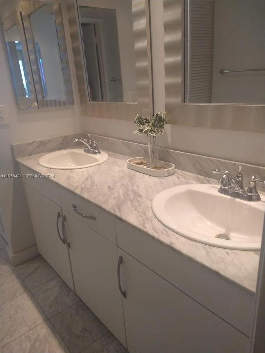 9341 Collins Ave 806, Surfside, Florida 33154, Surfside, Florida 33154, 1 Bedroom Bedrooms, 1 Room Rooms,1 BathroomBathrooms,Residential,For Sale,9341 Collins Ave 806, Surfside, Florida 33154,A11958481