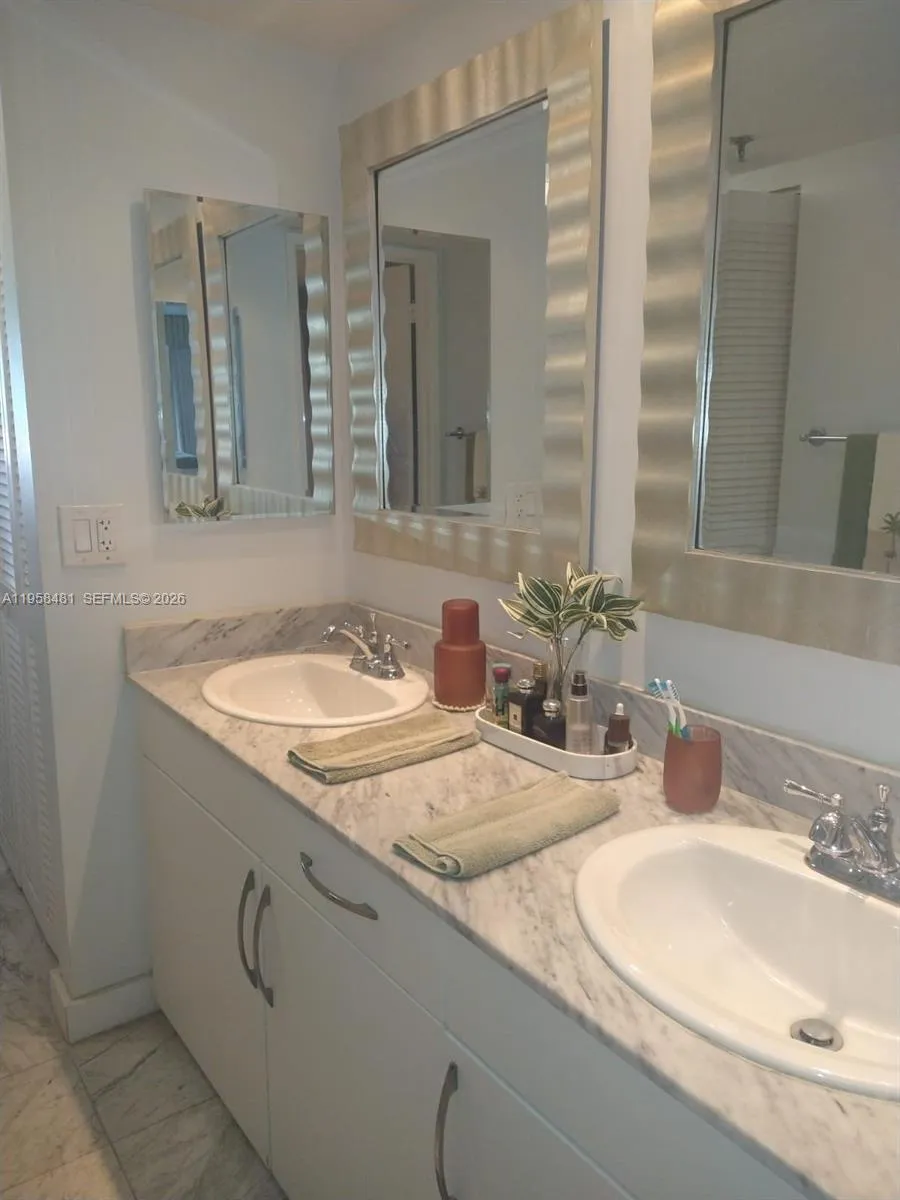 9341 Collins Ave 806, Surfside, Florida 33154, Surfside, Florida 33154, 1 Bedroom Bedrooms, 1 Room Rooms,1 BathroomBathrooms,Residential,For Sale,9341 Collins Ave 806, Surfside, Florida 33154,A11958481