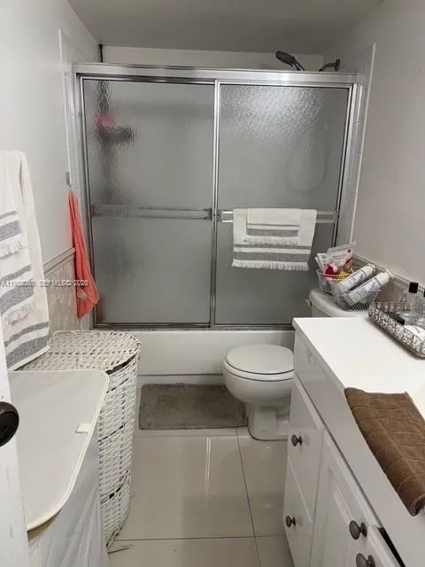 2821 N Miami Beach Blvd 2i, North Miami Beach, Flo, North Miami Beach, Florida 33160, 1 Bedroom Bedrooms, ,1 BathroomBathrooms,Residential,For Sale,2821 N Miami Beach Blvd 2i, North Miami Beach, Flo,A11958065