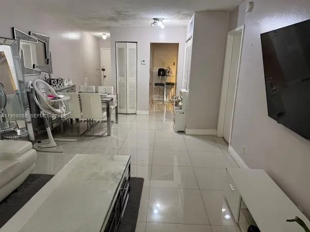 2821 N Miami Beach Blvd 2i, North Miami Beach, Flo, North Miami Beach, Florida 33160, 1 Bedroom Bedrooms, ,1 BathroomBathrooms,Residential,For Sale,2821 N Miami Beach Blvd 2i, North Miami Beach, Flo,A11958065