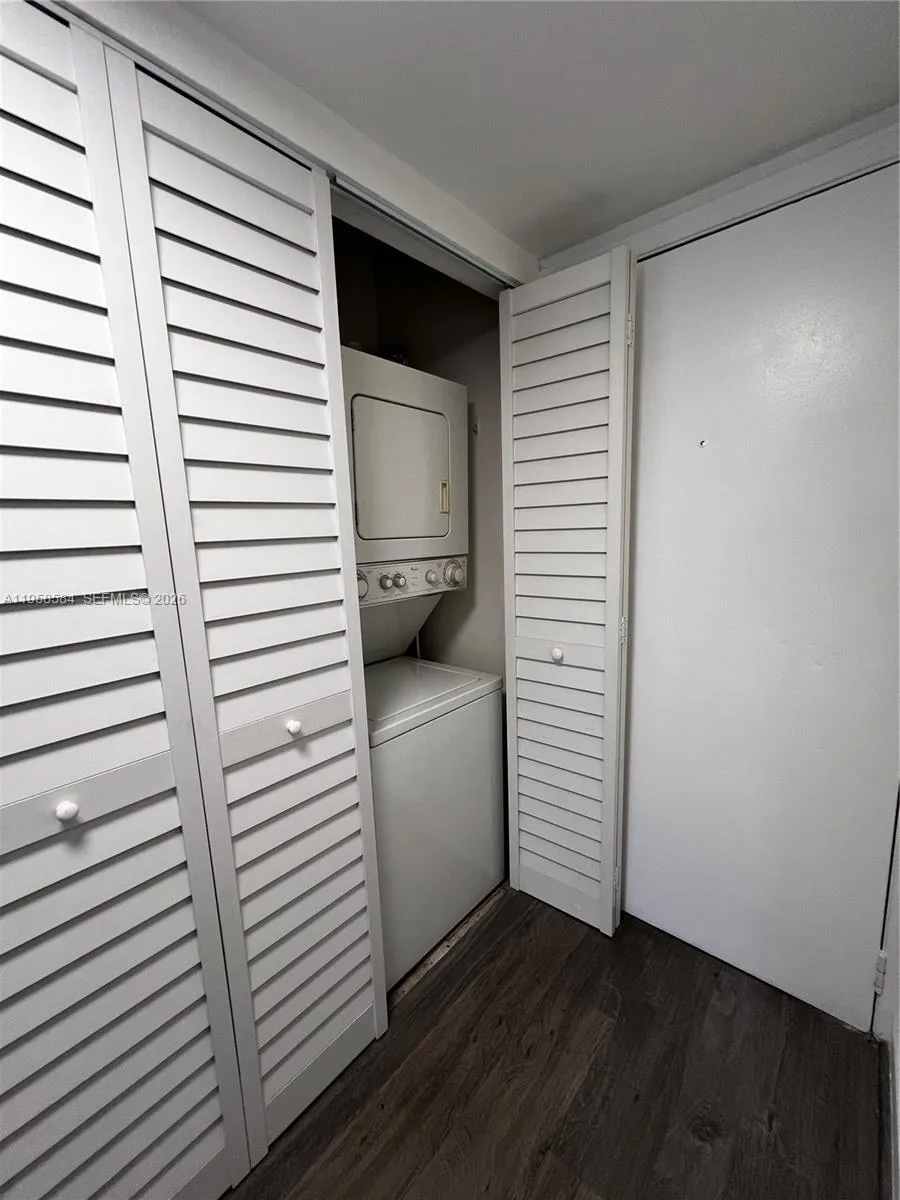 158 Nw 92nd Ave 102, Pembroke Pines, Florida 33024, Pembroke Pines, Florida 33024, 2 Bedrooms Bedrooms, ,2 BathroomsBathrooms,Residential Lease,For Rent,158 Nw 92nd Ave 102, Pembroke Pines, Florida 33024,A11958584