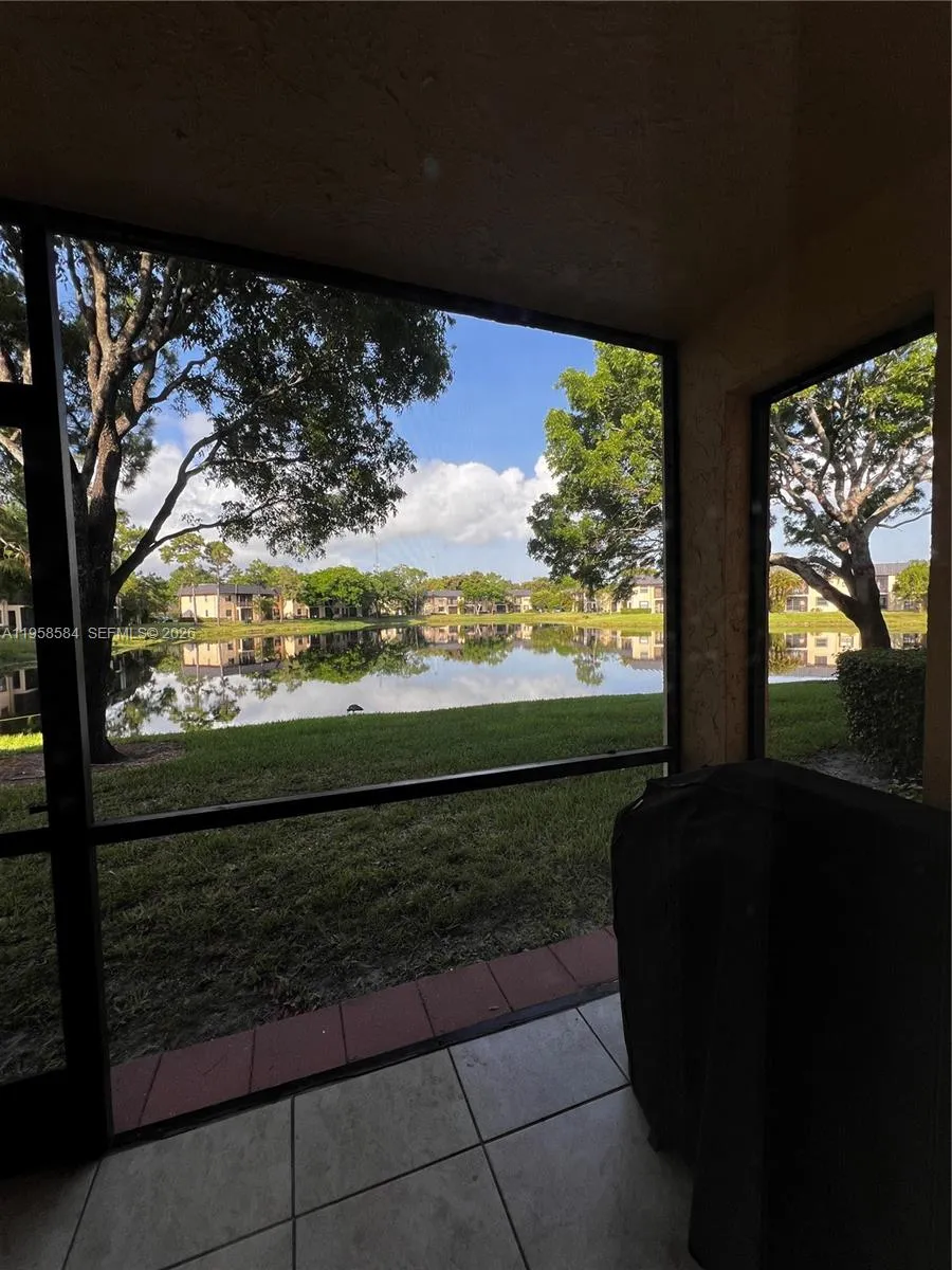 158 Nw 92nd Ave 102, Pembroke Pines, Florida 33024, Pembroke Pines, Florida 33024, 2 Bedrooms Bedrooms, ,2 BathroomsBathrooms,Residential Lease,For Rent,158 Nw 92nd Ave 102, Pembroke Pines, Florida 33024,A11958584