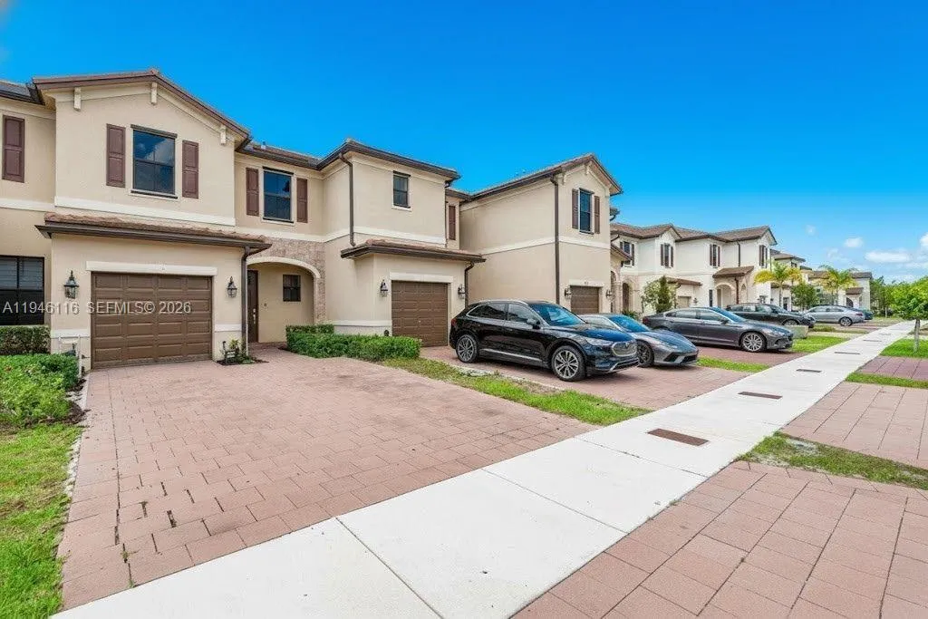 3326 W 112th St, Hialeah, Florida 33018, Hialeah, Florida 33018, 3 Bedrooms Bedrooms, ,2 BathroomsBathrooms,Residential,For Sale,3326 W 112th St, Hialeah, Florida 33018,A11946116