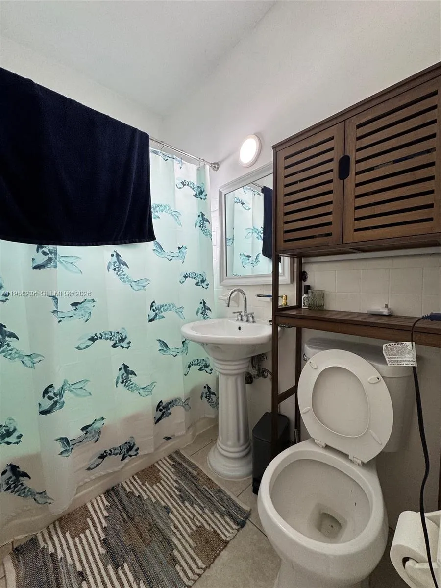 8135 Crespi Blvd, Miami Beach, Florida 33141, Miami Beach, Florida 33141, ,Residential Income,For Sale,8135 Crespi Blvd, Miami Beach, Florida 33141,A11958236