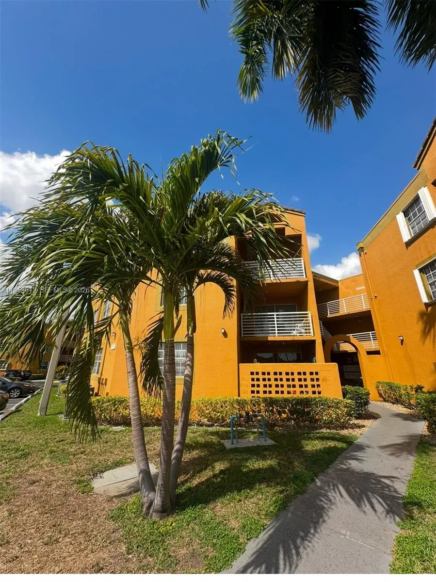 9731 Fontainebleau Blvd F210, Miami, Florida 33172, Miami, Florida 33172, 2 Bedrooms Bedrooms, ,1 BathroomBathrooms,Residential Lease,For Rent,9731 Fontainebleau Blvd F210, Miami, Florida 33172,A11958612