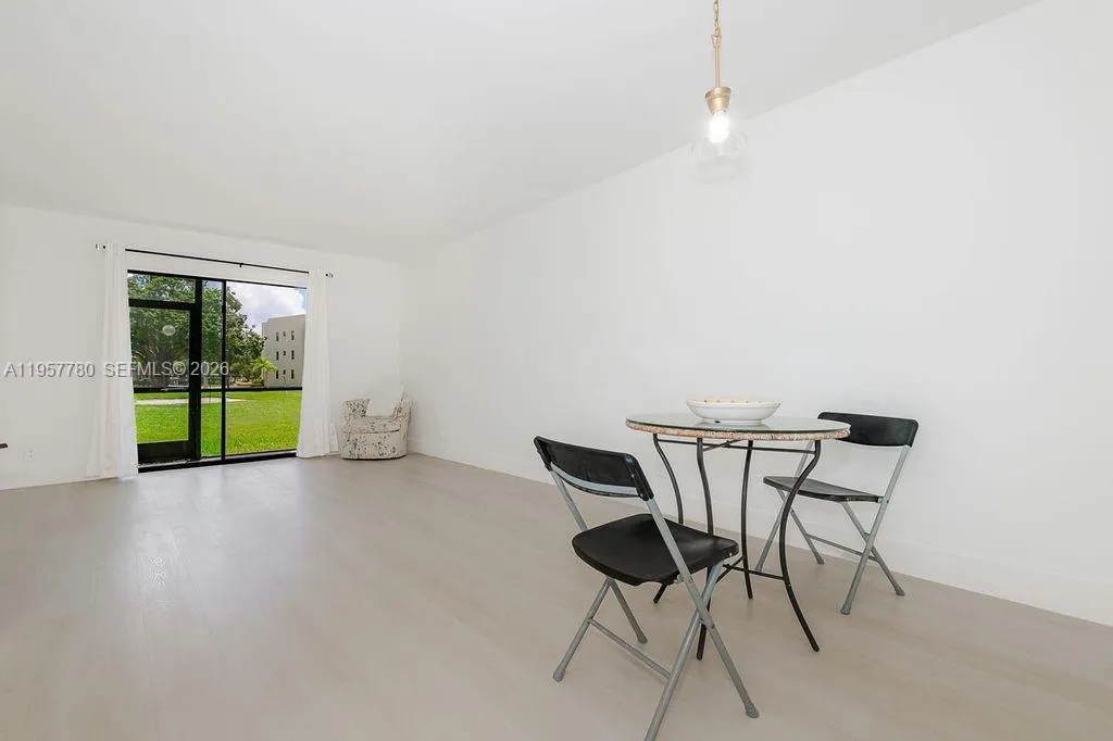 10434 Sunrise Lakes Blvd 109, Sunrise, Florida 333, Sunrise, Florida 33322, 2 Bedrooms Bedrooms, ,2 BathroomsBathrooms,Residential,For Sale,10434 Sunrise Lakes Blvd 109, Sunrise, Florida 333,A11957780