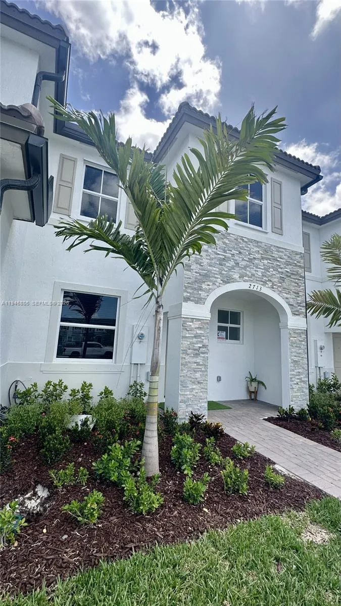 2713 Se 26 Rd ., Homestead, Florida 33035, Homestead, Florida 33035, 3 Bedrooms Bedrooms, ,2 BathroomsBathrooms,Residential Lease,For Rent,2713 Se 26 Rd ., Homestead, Florida 33035,A11946805
