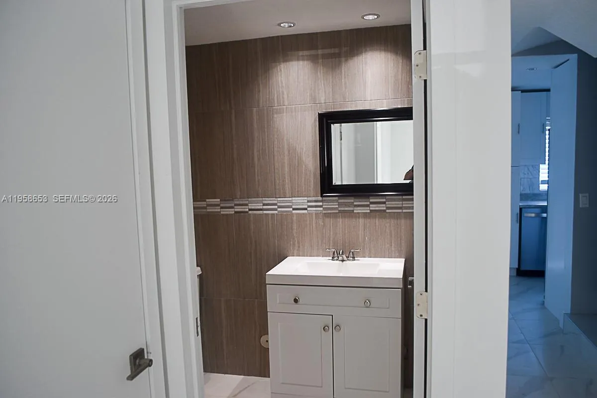 9763 Nw 37th St, Sunrise, Florida 33351, Sunrise, Florida 33351, 4 Bedrooms Bedrooms, ,3 BathroomsBathrooms,Residential,For Sale,9763 Nw 37th St, Sunrise, Florida 33351,A11958653