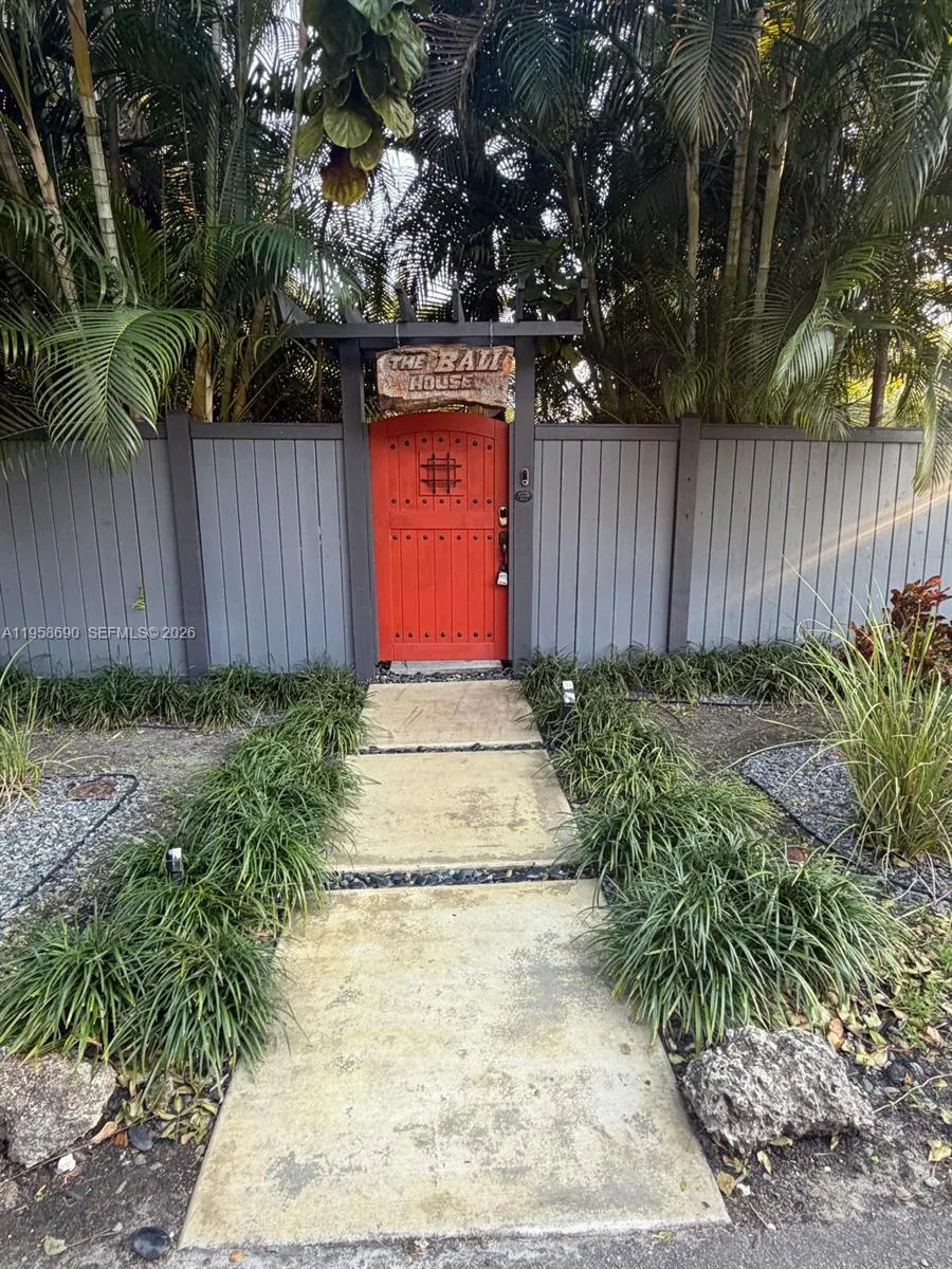 990 Ne 72nd Ter, Miami, Florida 33138, Miami, Florida 33138, 2 Bedrooms Bedrooms, ,2 BathroomsBathrooms,Residential,For Sale,990 Ne 72nd Ter, Miami, Florida 33138,A11958690