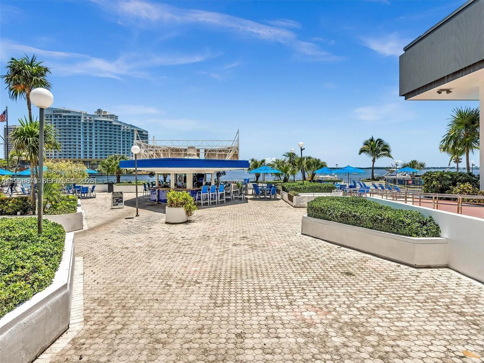 999 Brickell Bay Dr 2002, Miami, Florida 33131, Miami, Florida 33131, 1 Bedroom Bedrooms, ,2 BathroomsBathrooms,Residential,For Sale,999 Brickell Bay Dr 2002, Miami, Florida 33131,A11958673