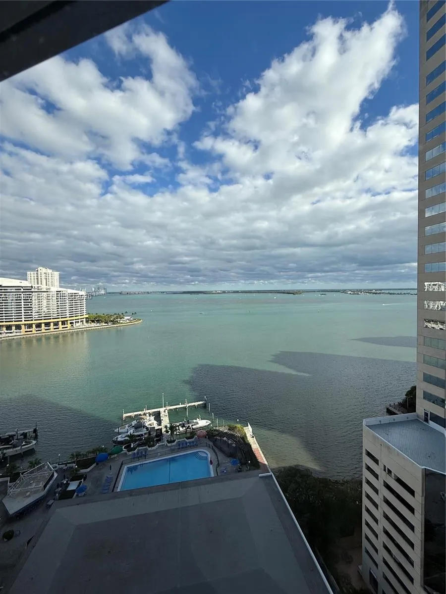 999 Brickell Bay Dr 2002, Miami, Florida 33131, Miami, Florida 33131, 1 Bedroom Bedrooms, ,2 BathroomsBathrooms,Residential,For Sale,999 Brickell Bay Dr 2002, Miami, Florida 33131,A11958673