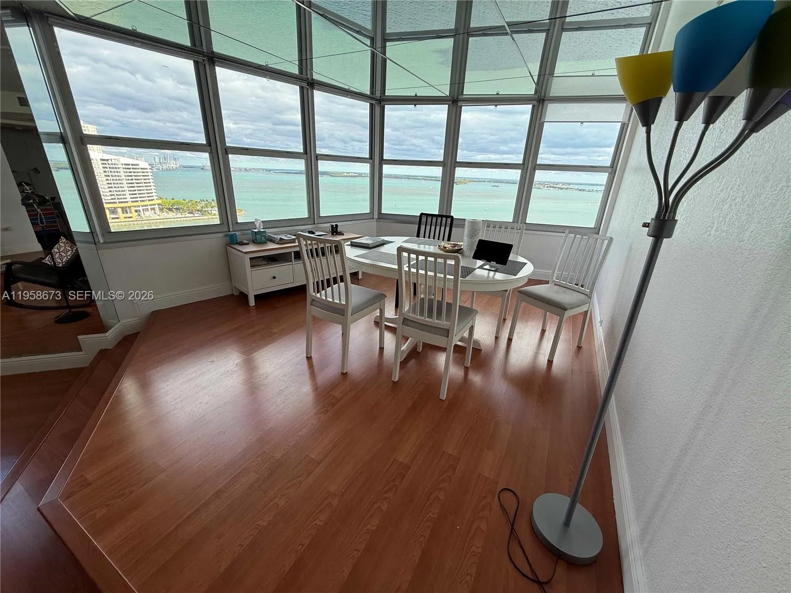 999 Brickell Bay Dr 2002, Miami, Florida 33131, Miami, Florida 33131, 1 Bedroom Bedrooms, ,2 BathroomsBathrooms,Residential,For Sale,999 Brickell Bay Dr 2002, Miami, Florida 33131,A11958673