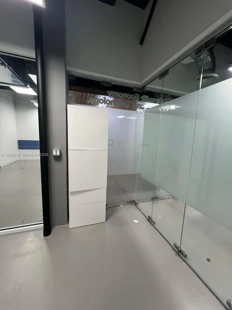 20200 W Dixie Hwy 1008, Miami, Florida 33180, Miami, Florida 33180, ,Commercial Lease,For Rent,20200 W Dixie Hwy 1008, Miami, Florida 33180,A11958733