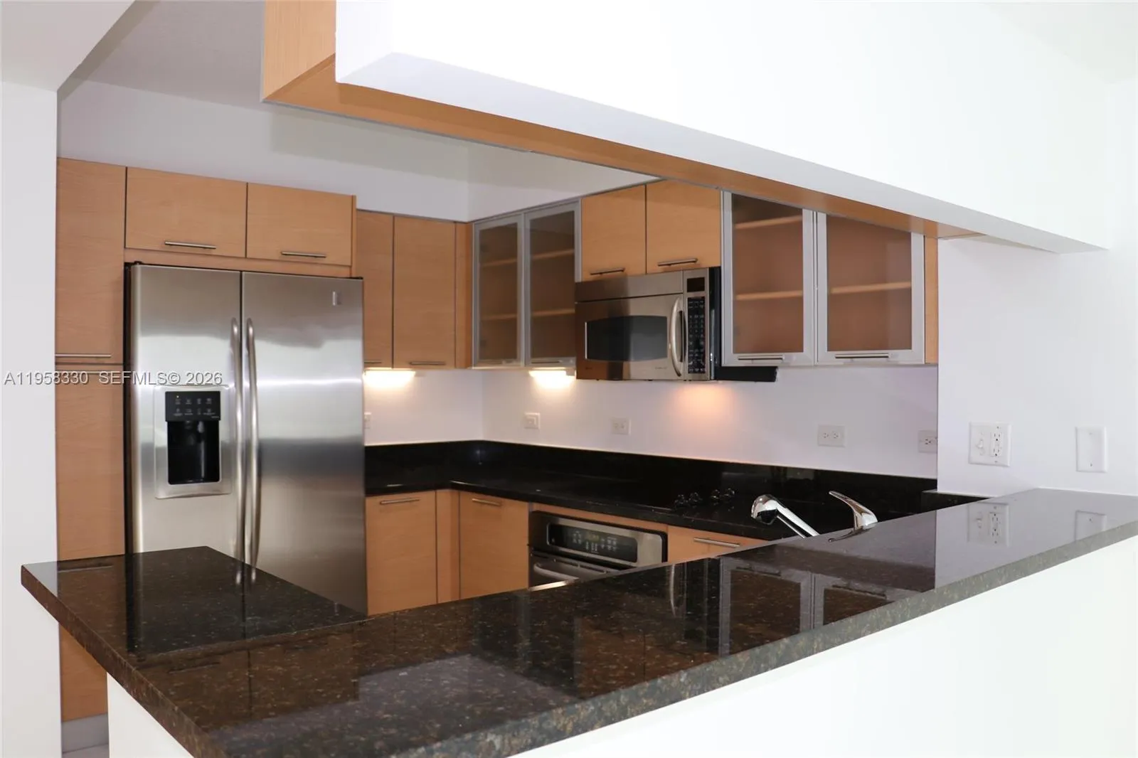 31 Se 5th St 507, Miami, Florida 33131, Miami, Florida 33131, 1 Bedroom Bedrooms, ,1 BathroomBathrooms,Residential Lease,For Rent,31 Se 5th St 507, Miami, Florida 33131,A11958330