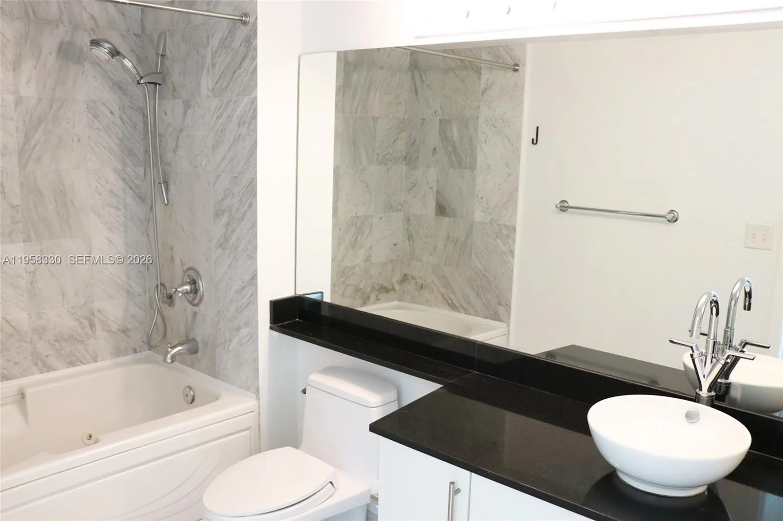 31 Se 5th St 507, Miami, Florida 33131, Miami, Florida 33131, 1 Bedroom Bedrooms, ,1 BathroomBathrooms,Residential Lease,For Rent,31 Se 5th St 507, Miami, Florida 33131,A11958330