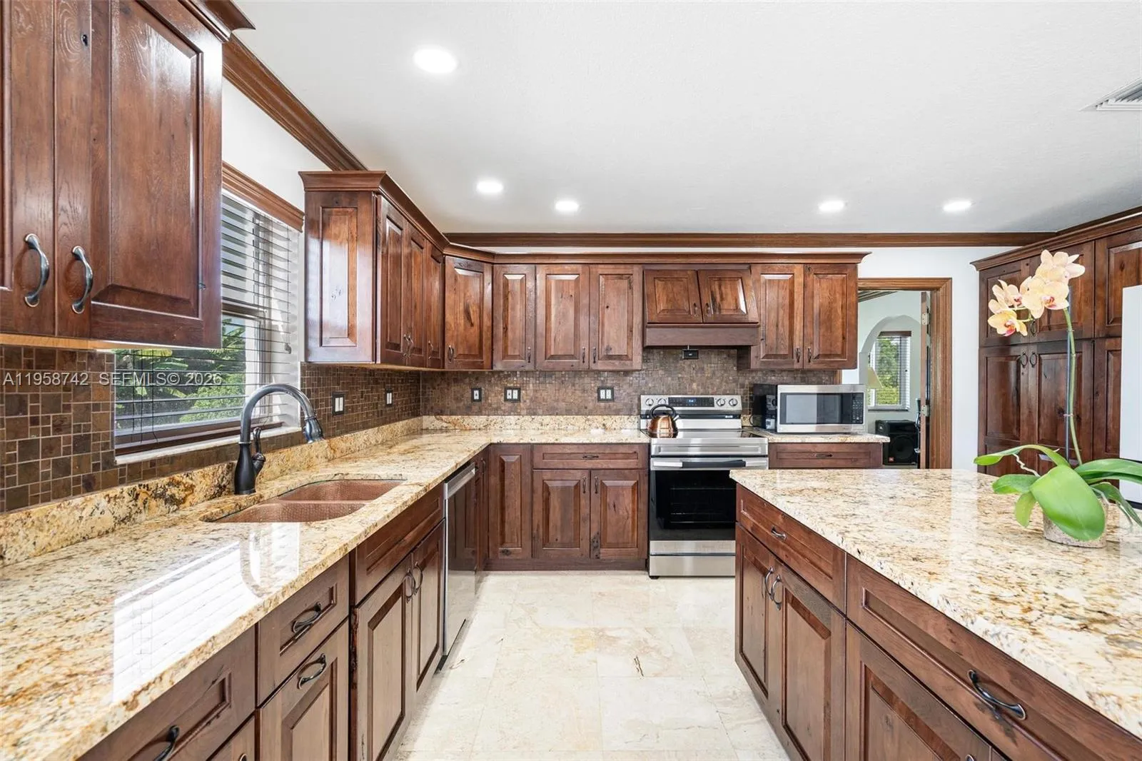 20520 Sw 190th St, Miami, Florida 33187, Miami, Florida 33187, 4 Bedrooms Bedrooms, ,3 BathroomsBathrooms,Residential,For Sale,20520 Sw 190th St, Miami, Florida 33187,A11958742