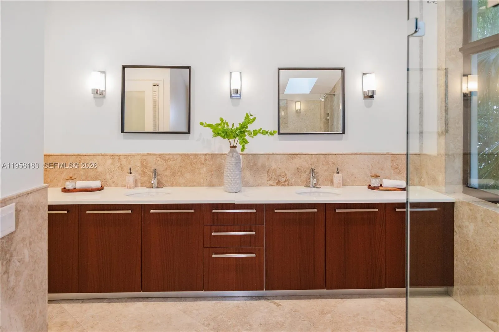 13724 Sw 92nd Ct, Miami, Florida 33176, Miami, Florida 33176, 6 Bedrooms Bedrooms, ,4 BathroomsBathrooms,Residential,For Sale,13724 Sw 92nd Ct, Miami, Florida 33176,A11958180