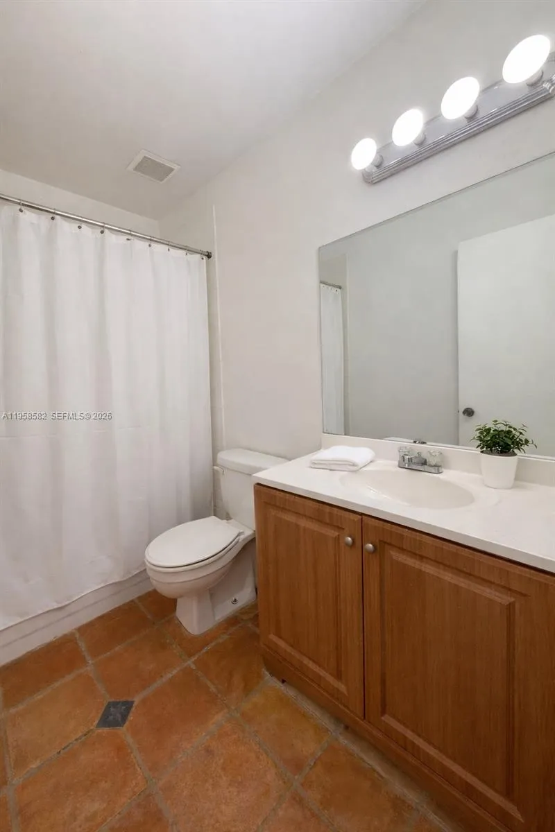 1045 Nw 126th Pl, Miami, Florida 33182, Miami, Florida 33182, 3 Bedrooms Bedrooms, ,2 BathroomsBathrooms,Residential,For Sale,1045 Nw 126th Pl, Miami, Florida 33182,A11958582